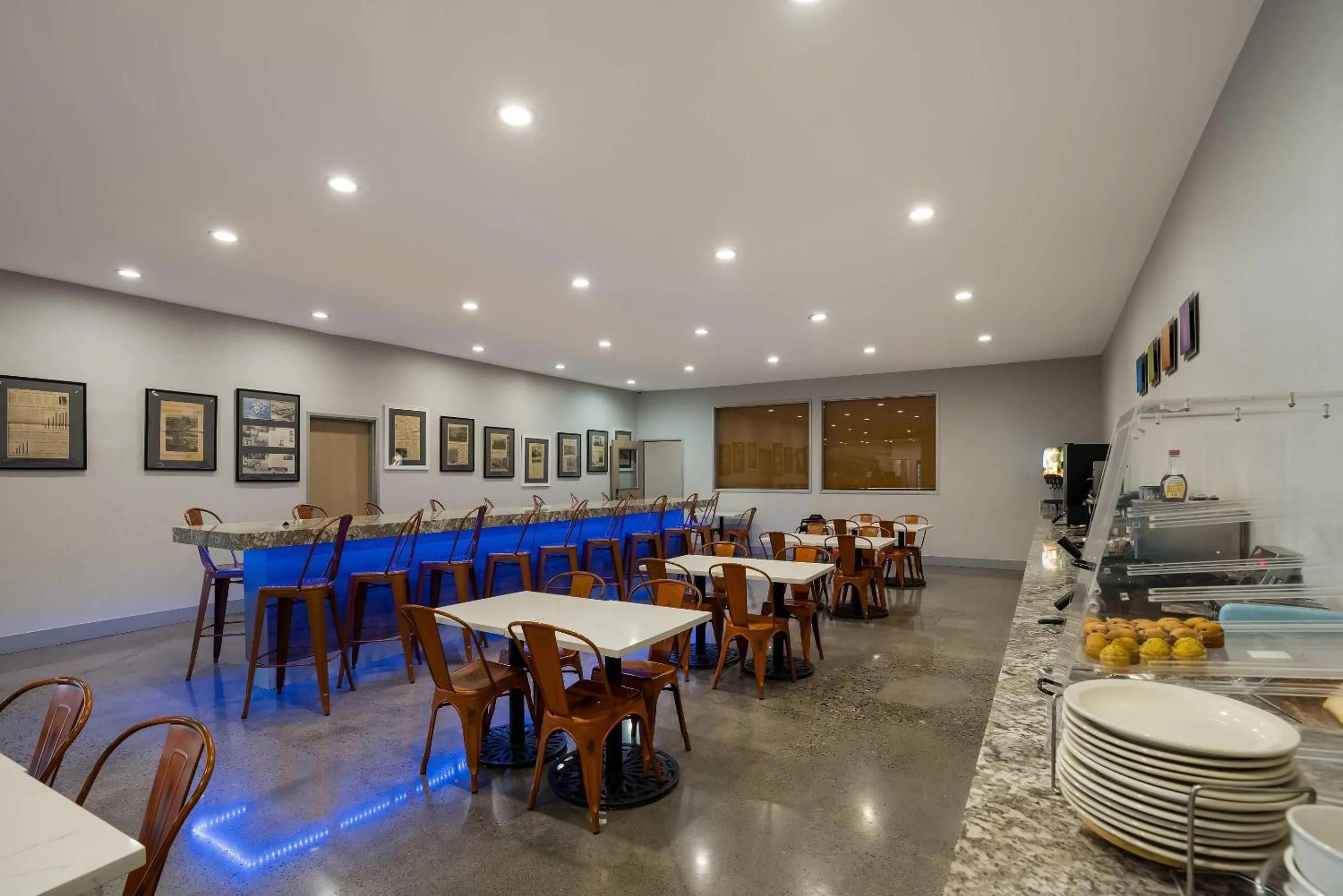 Breakfast in Richland Riverfront Hotel, an Ascend Collection Hotel