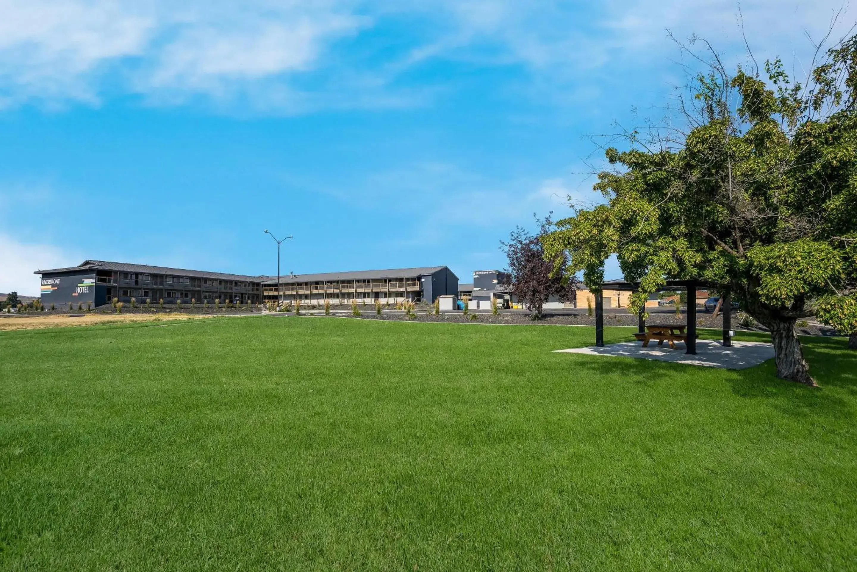 Swimming pool in Richland Riverfront Hotel, an Ascend Collection Hotel Swimming pool in Richland Riverfront Hotel, an Ascend Collection Hotel