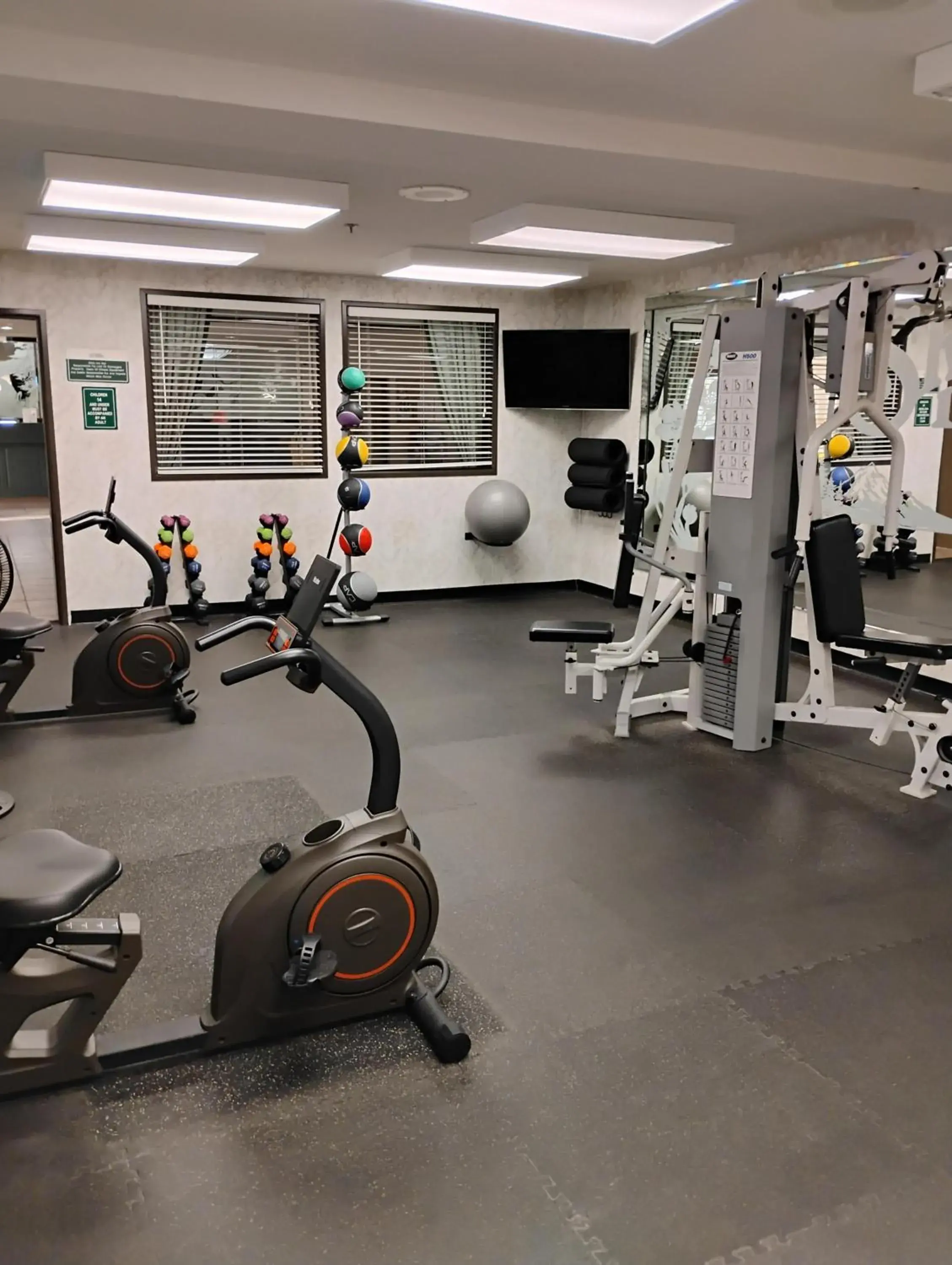 Fitness centre/facilities in Shilo Inn Klamath Falls Fitness centre/facilities in Shilo Inn Klamath Falls