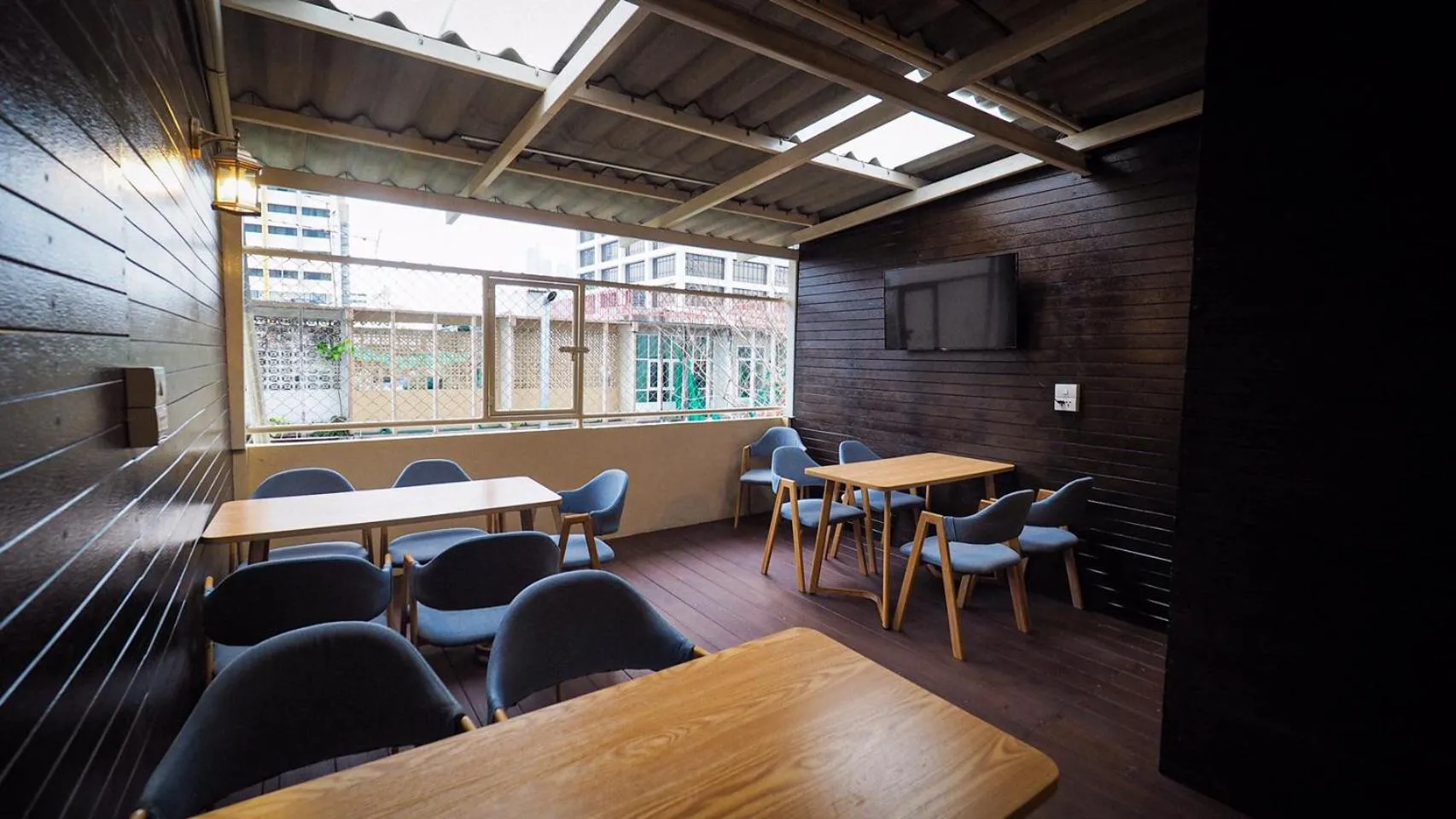 Restaurant/places to eat in I-Sleep Silom Hostel