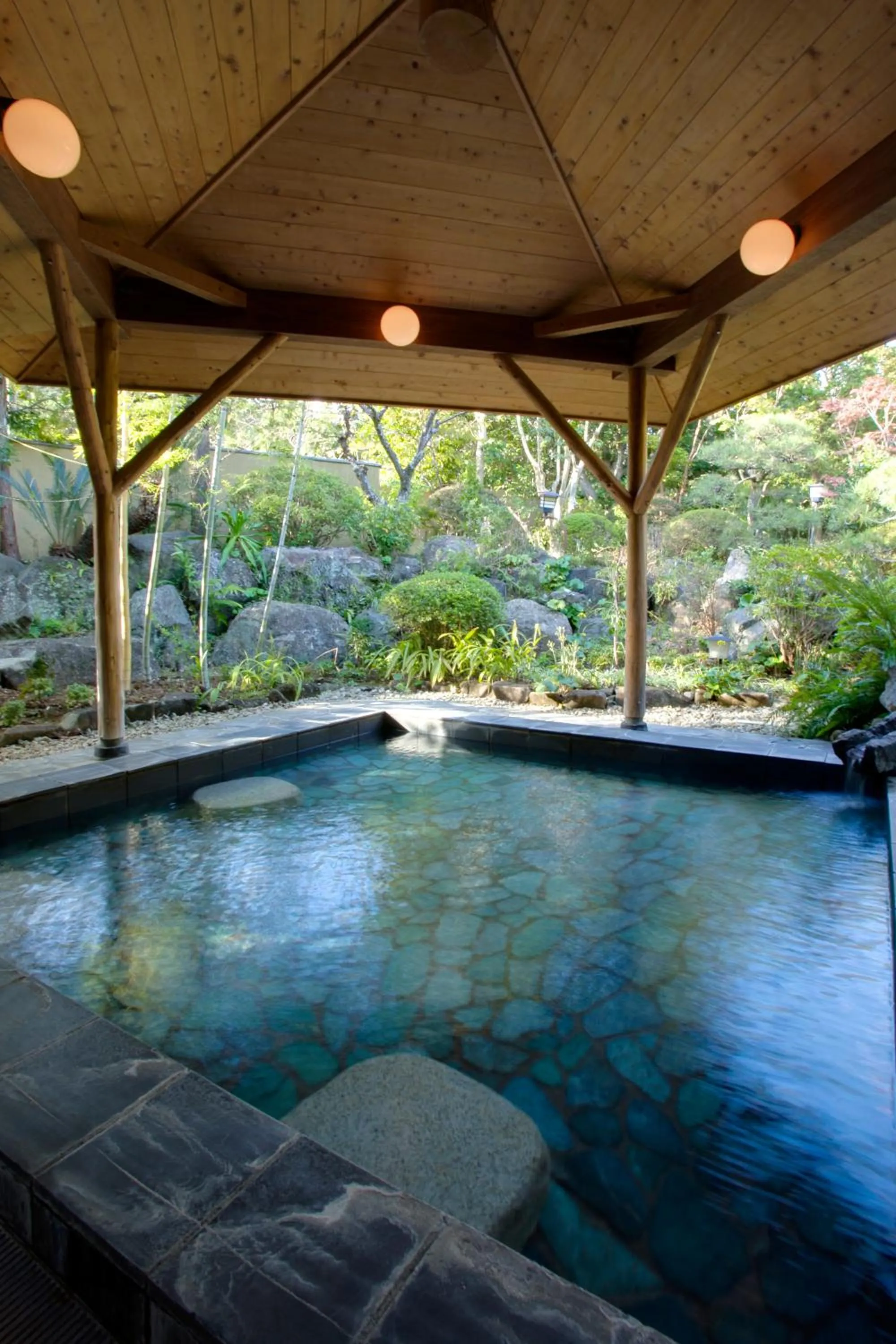 Hot Spring Bath in Seiryu-so