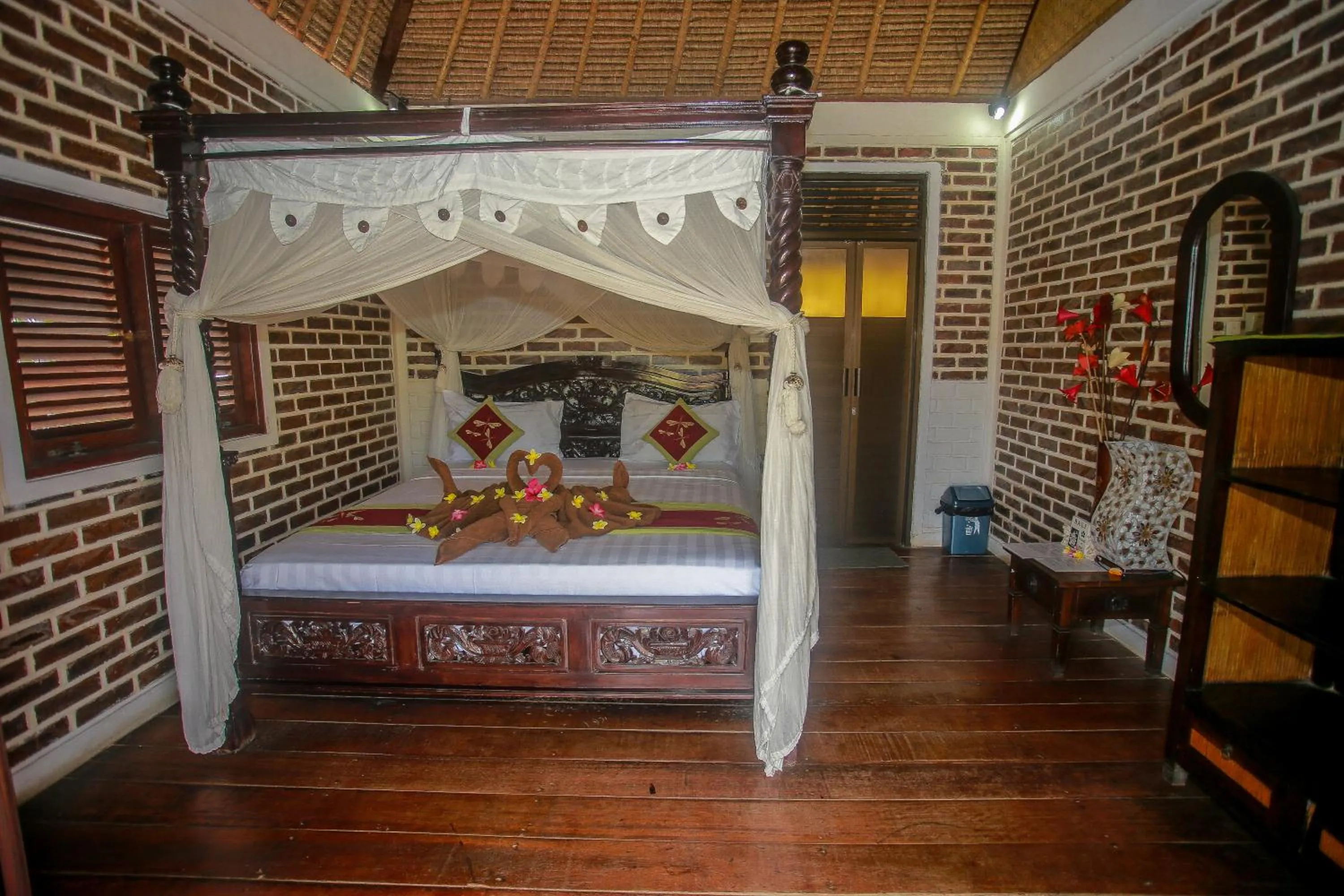 Bed in Balangan Sea View Bungalow