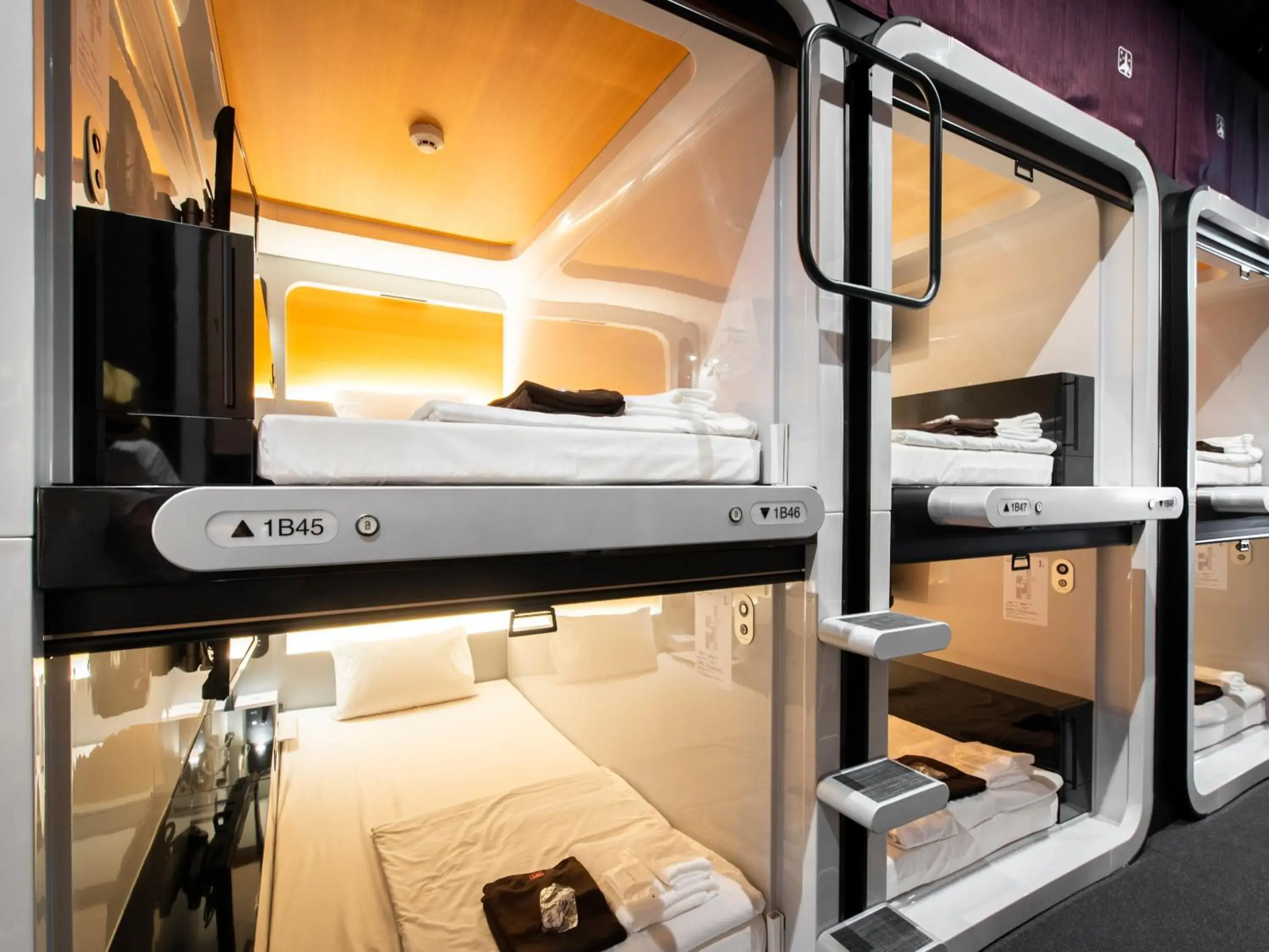 Photo of the whole room, Bed in FIRSTCABIN Kyoto Nijojo Photo of the whole room, Bed in FIRSTCABIN Kyoto Nijojo