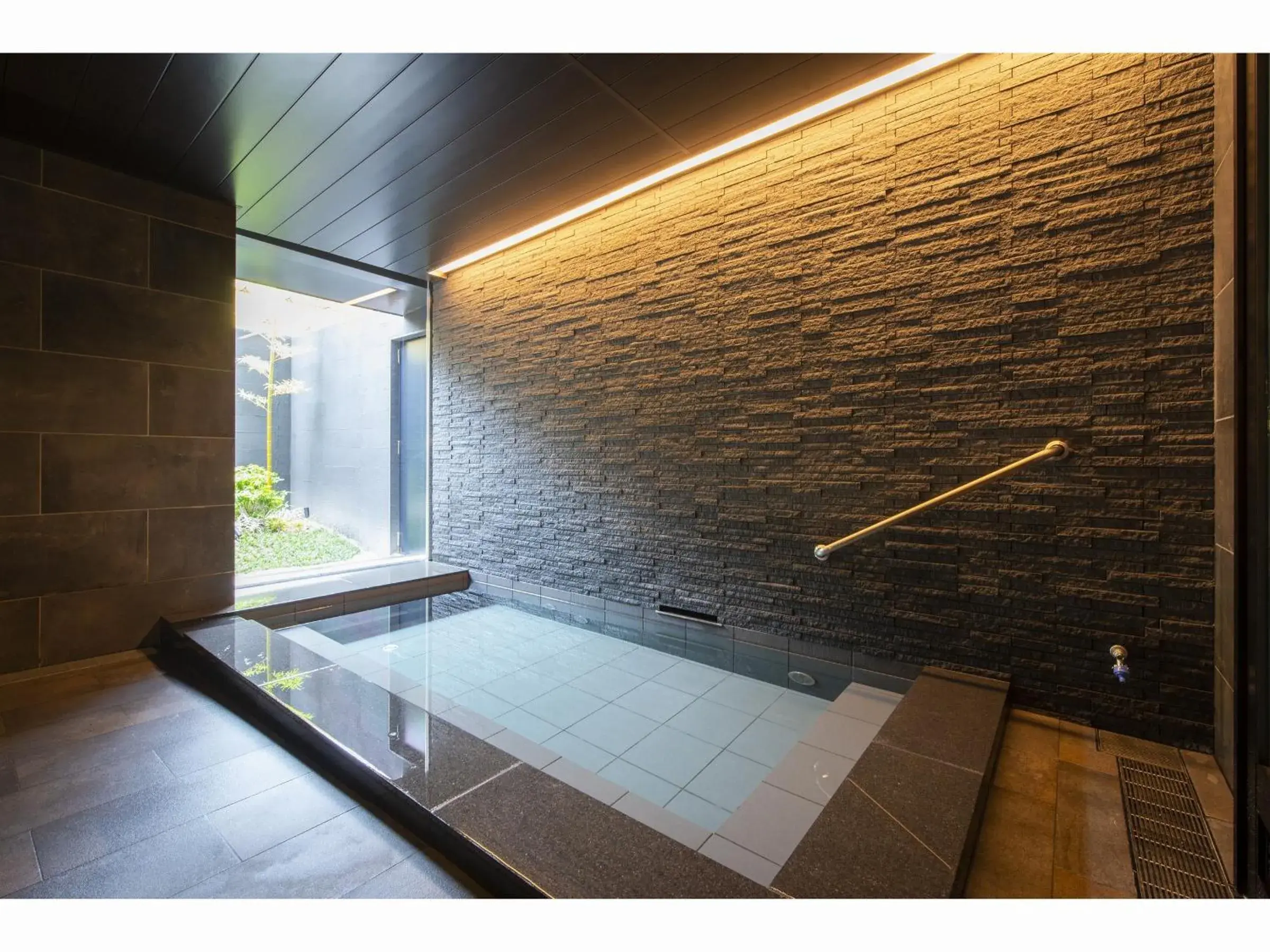 Spa and wellness centre/facilities in FIRSTCABIN Kyoto Nijojo Spa and wellness centre/facilities in FIRSTCABIN Kyoto Nijojo