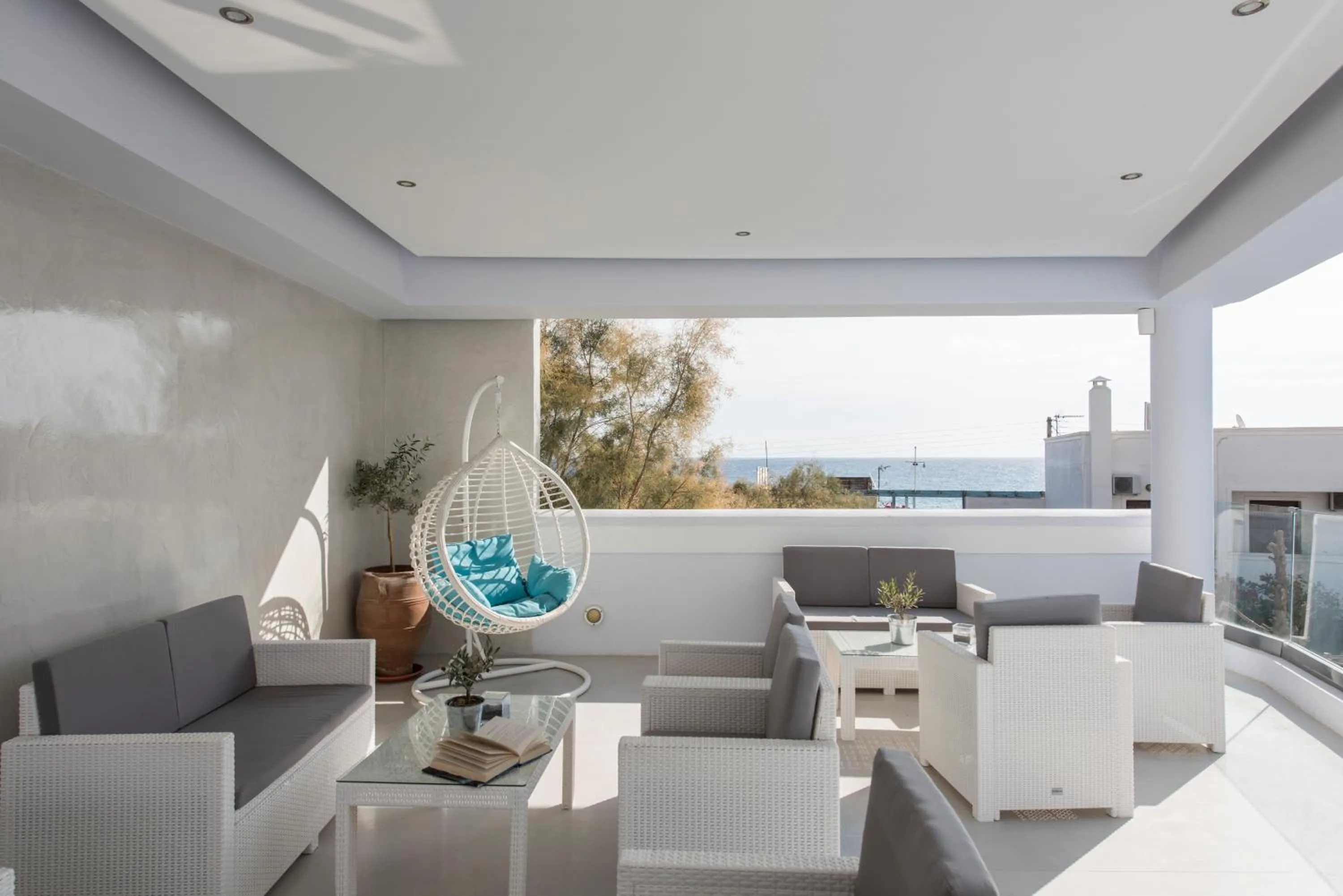 Property building in Blue Waves Suites & Apartments