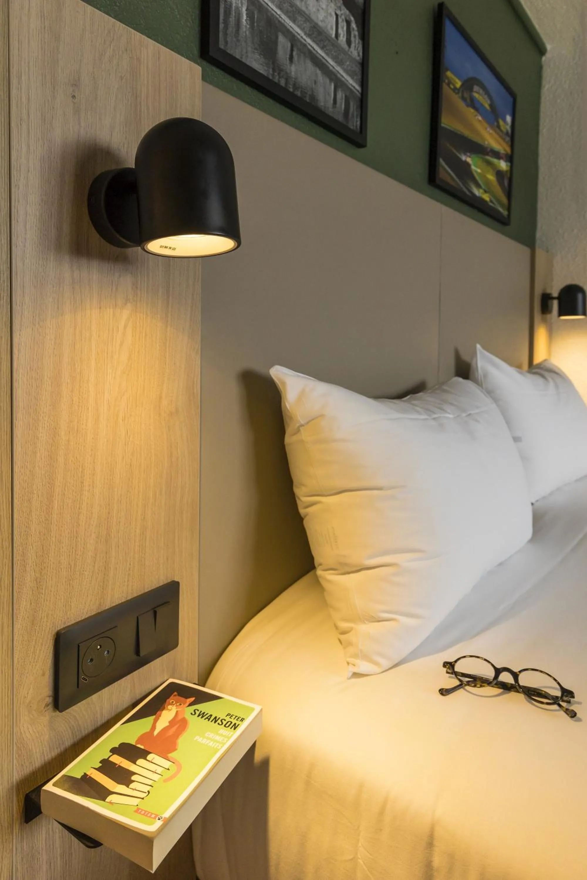 Bed in Campanile Le Mans Est