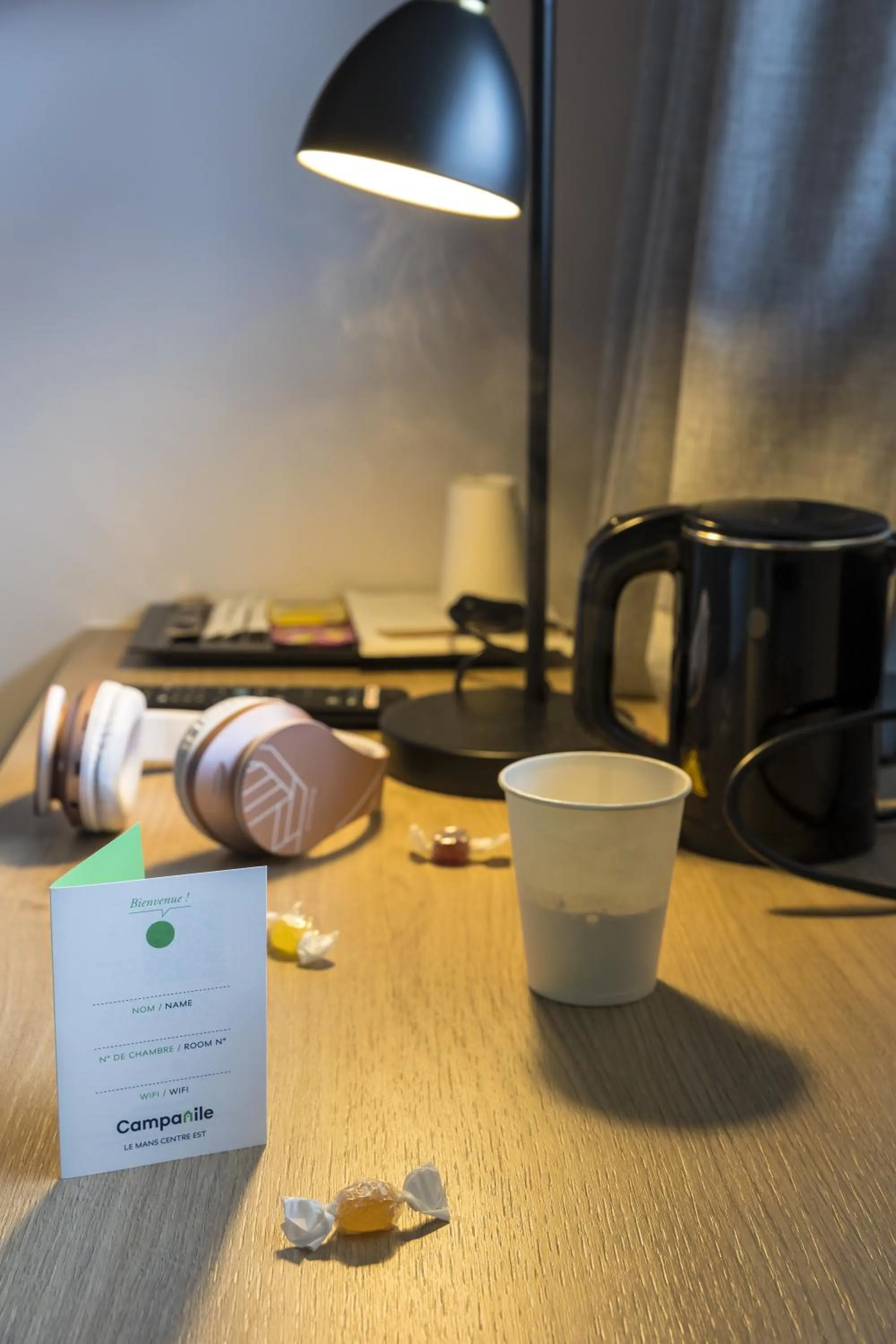 Coffee/tea facilities in Campanile Le Mans Est