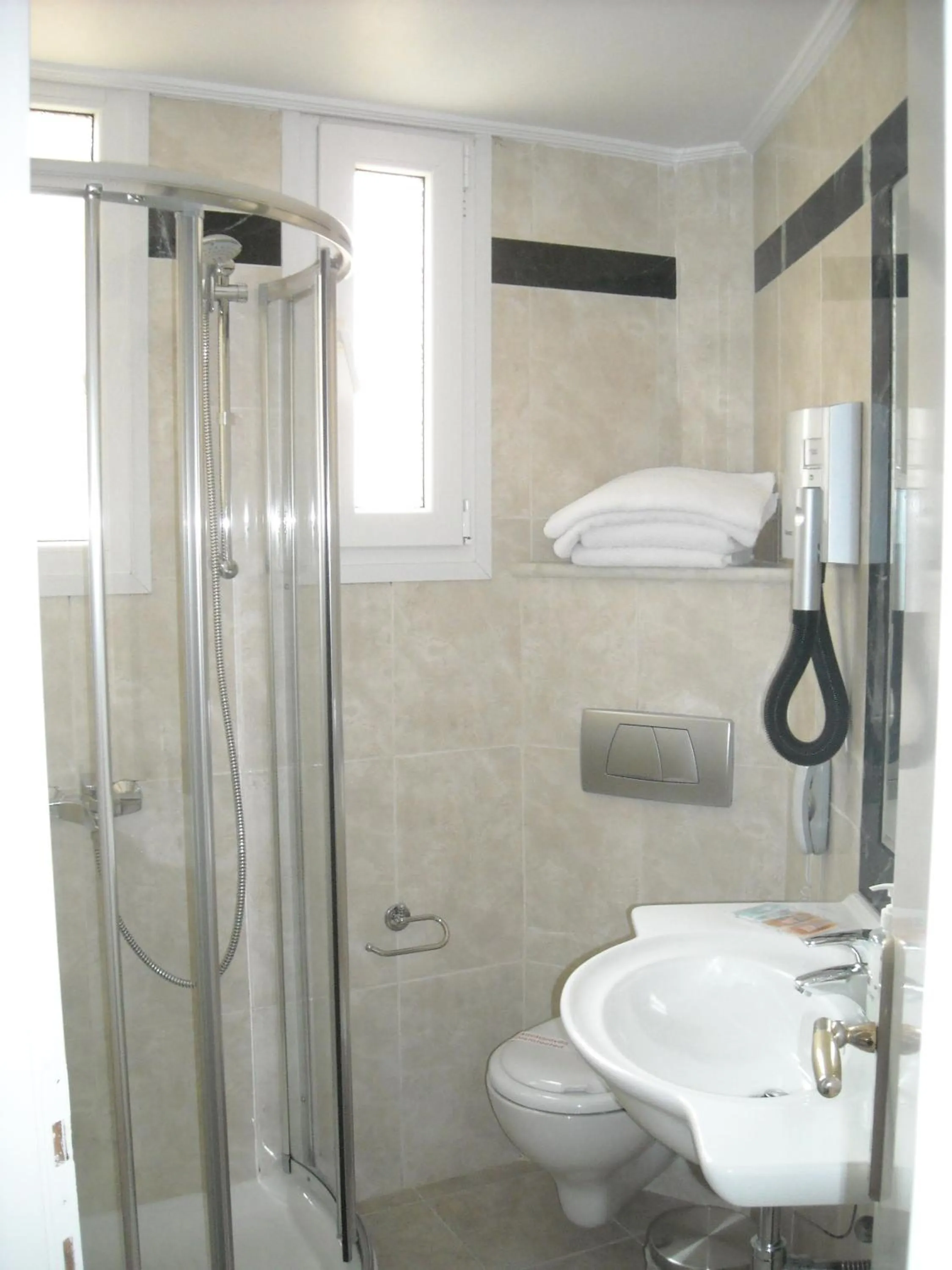 Bathroom in City Marina