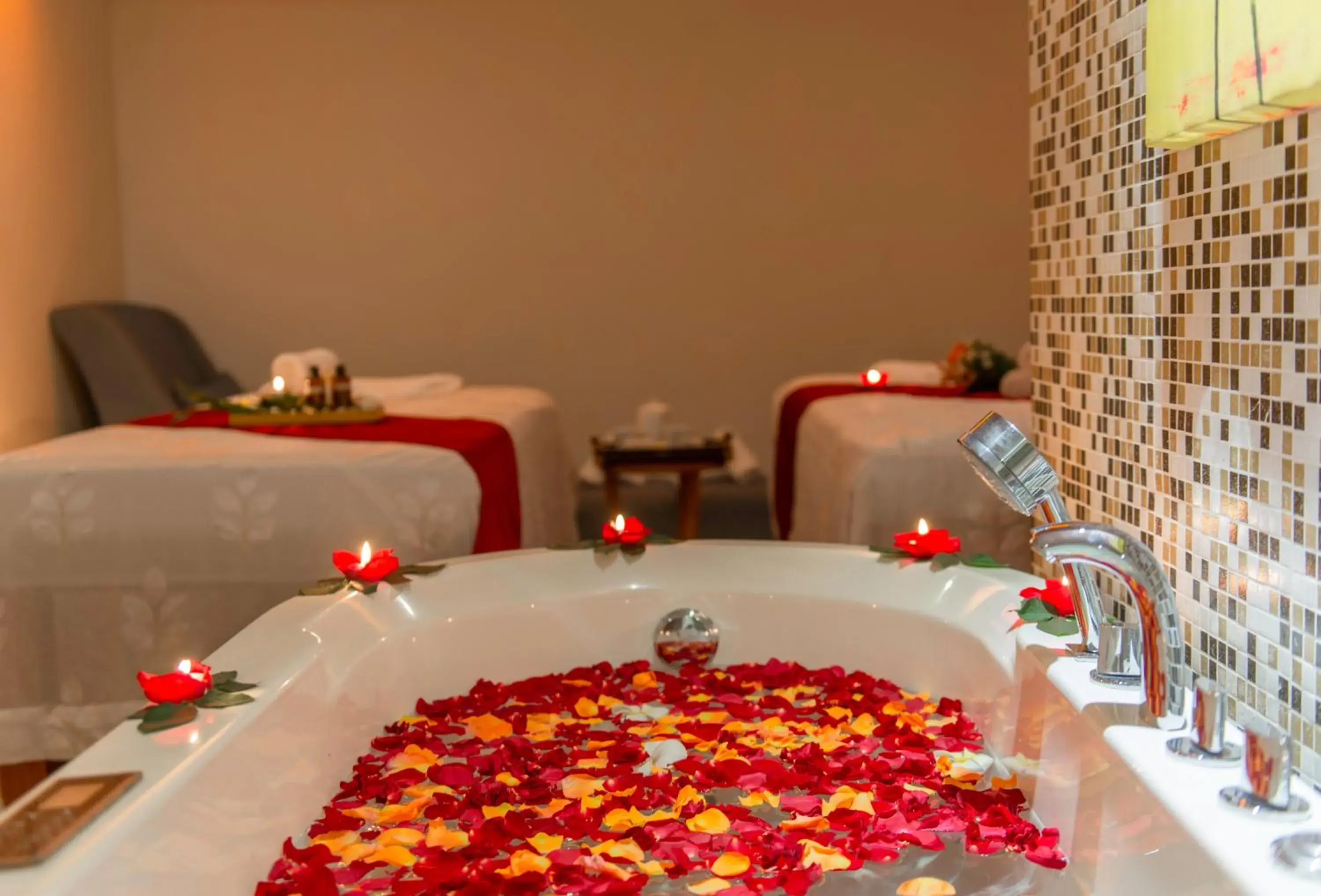 Spa and wellness centre/facilities, Bed in Havana Nha Trang Hotel Spa and wellness centre/facilities, Bed in Havana Nha Trang Hotel