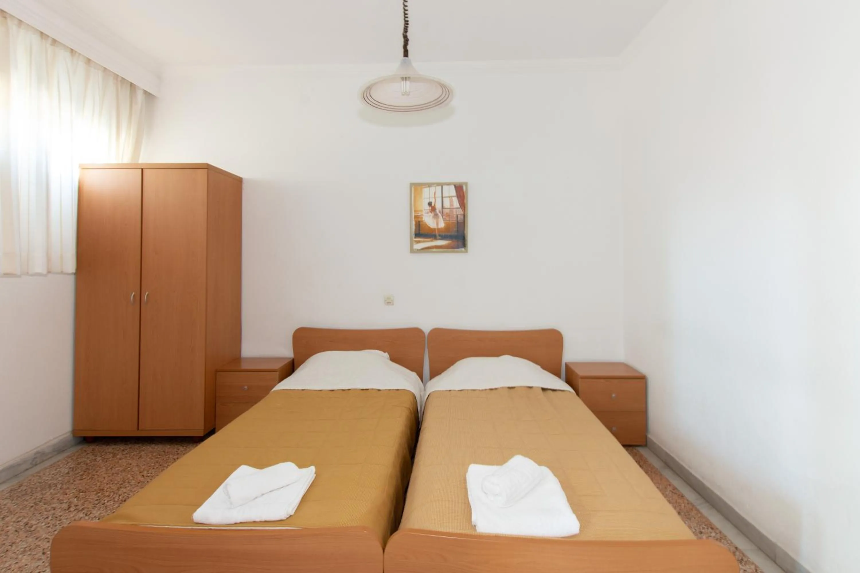 Bedroom, Bed in Karagiannis