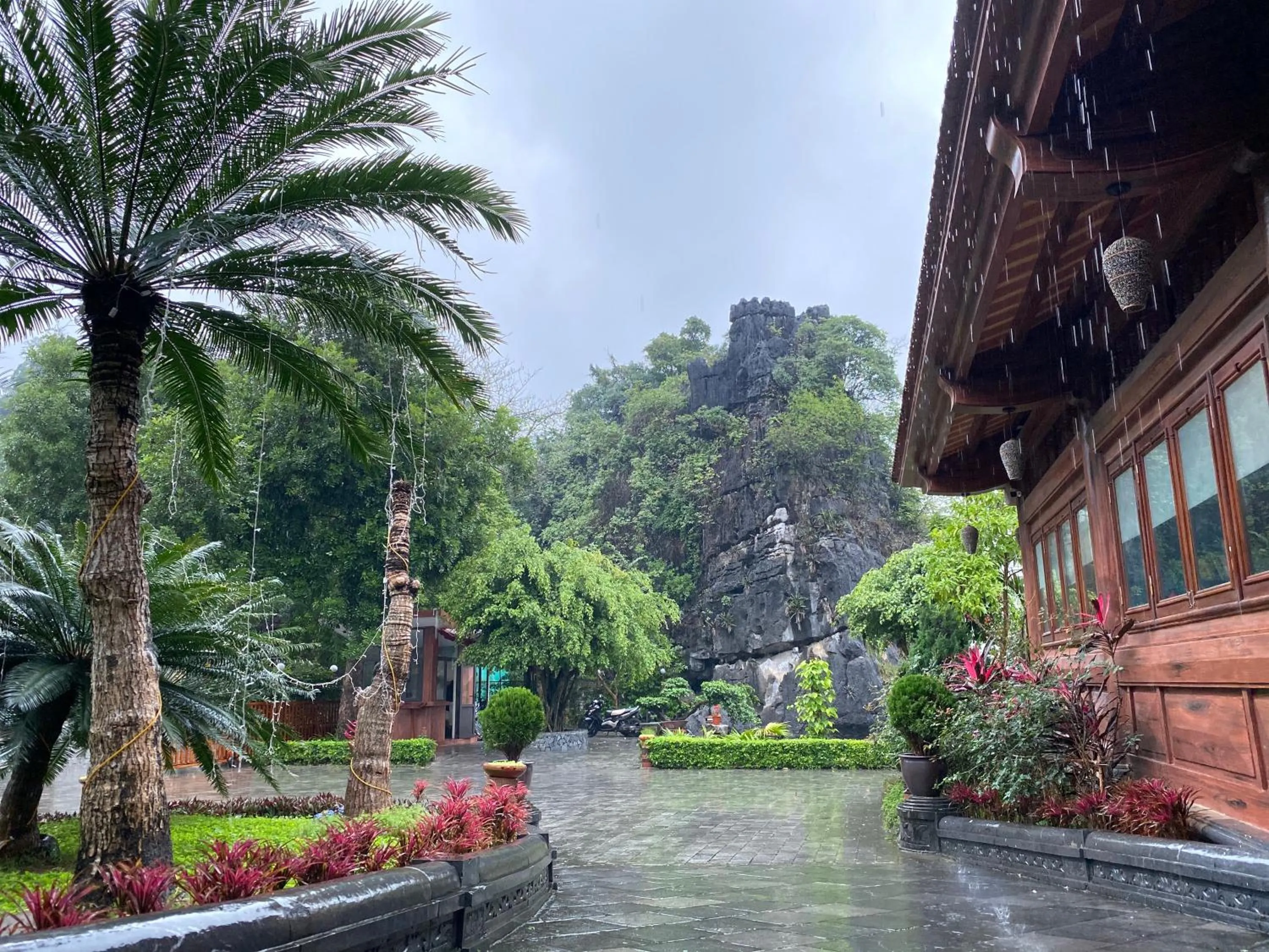 Garden in Tam Coc La Montagne Resort & Spa Ninh Binh