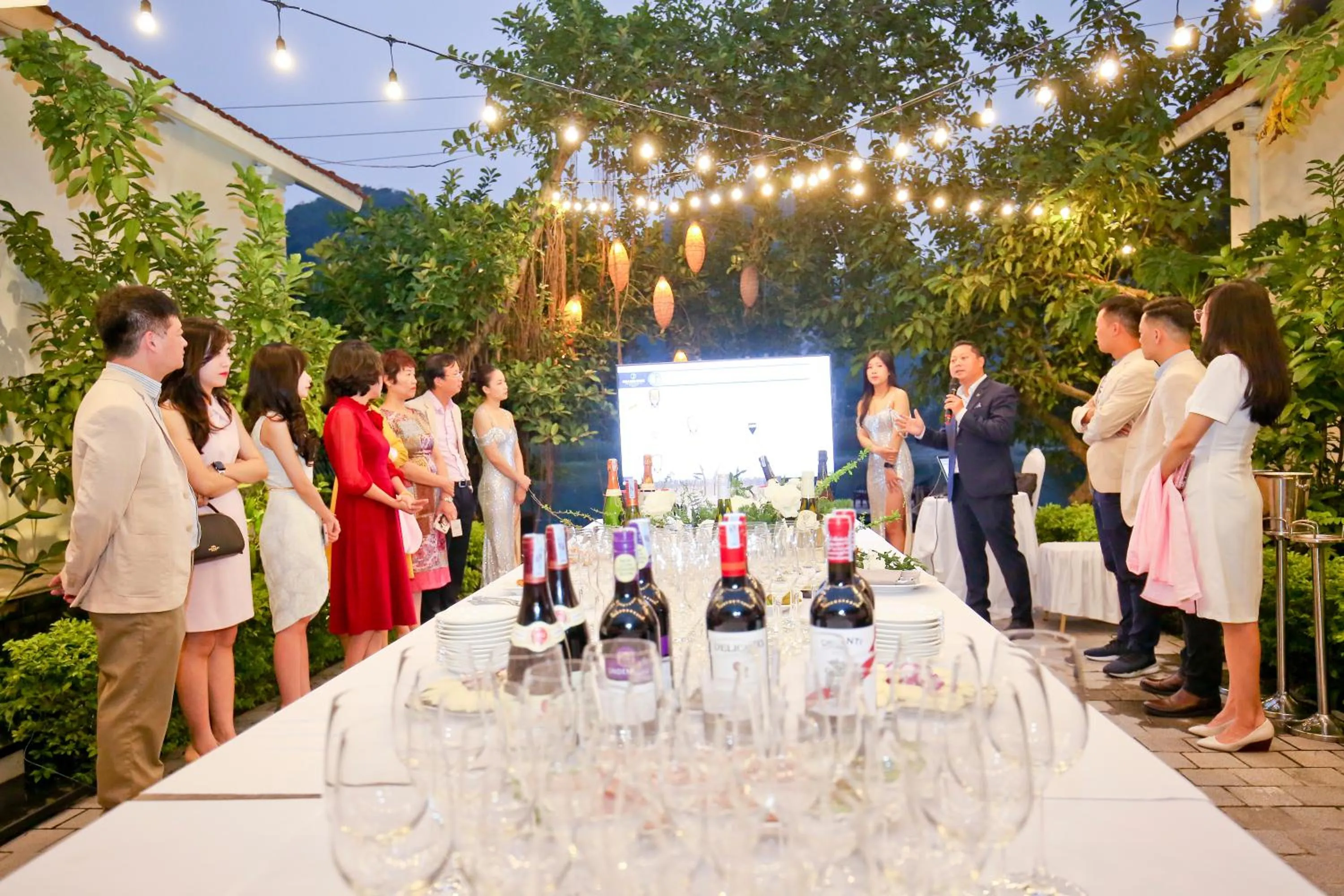 Restaurant/places to eat in Tam Coc La Montagne Resort & Spa Ninh Binh