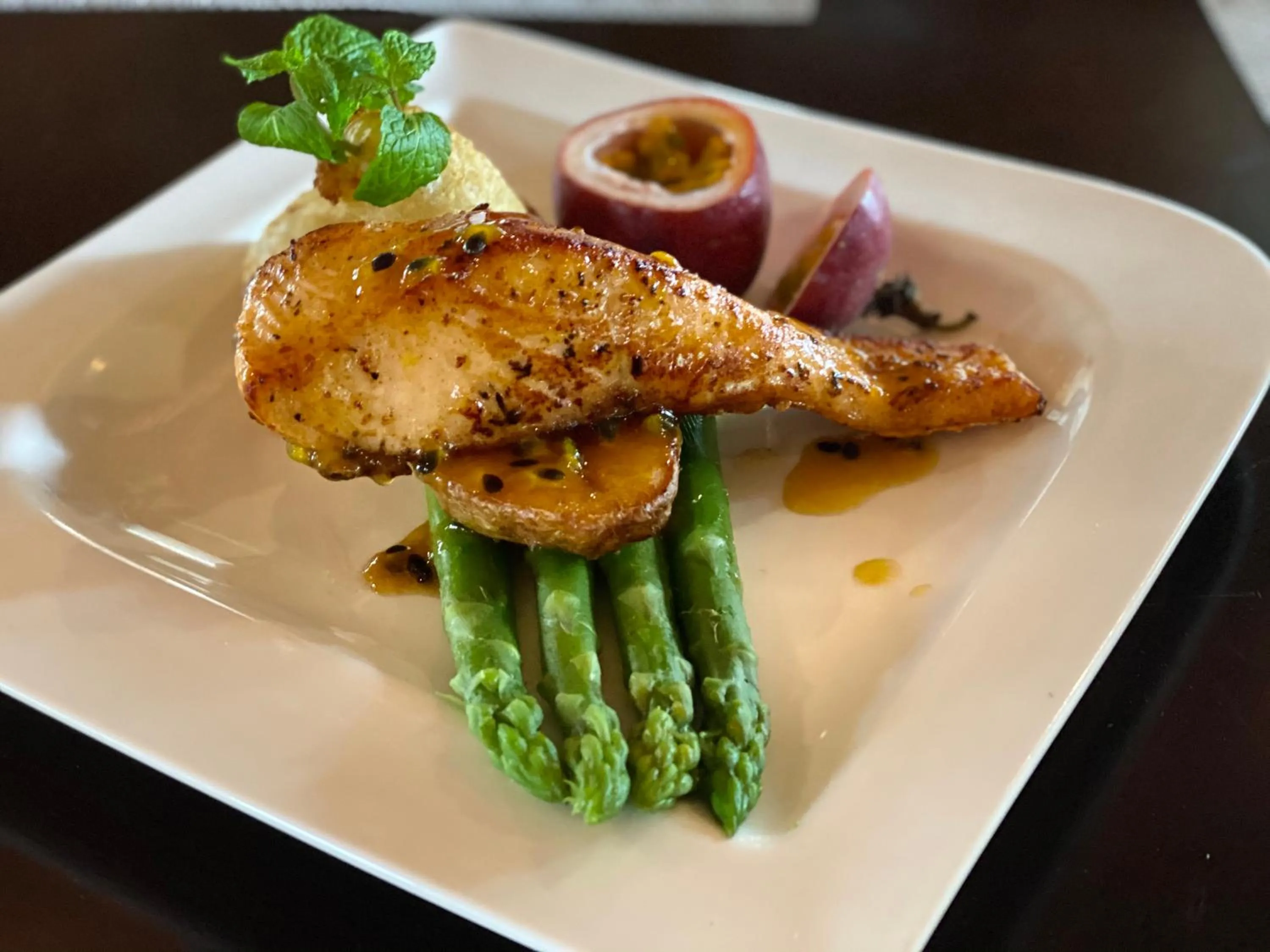 Food and drinks in Tam Coc La Montagne Resort & Spa Ninh Binh