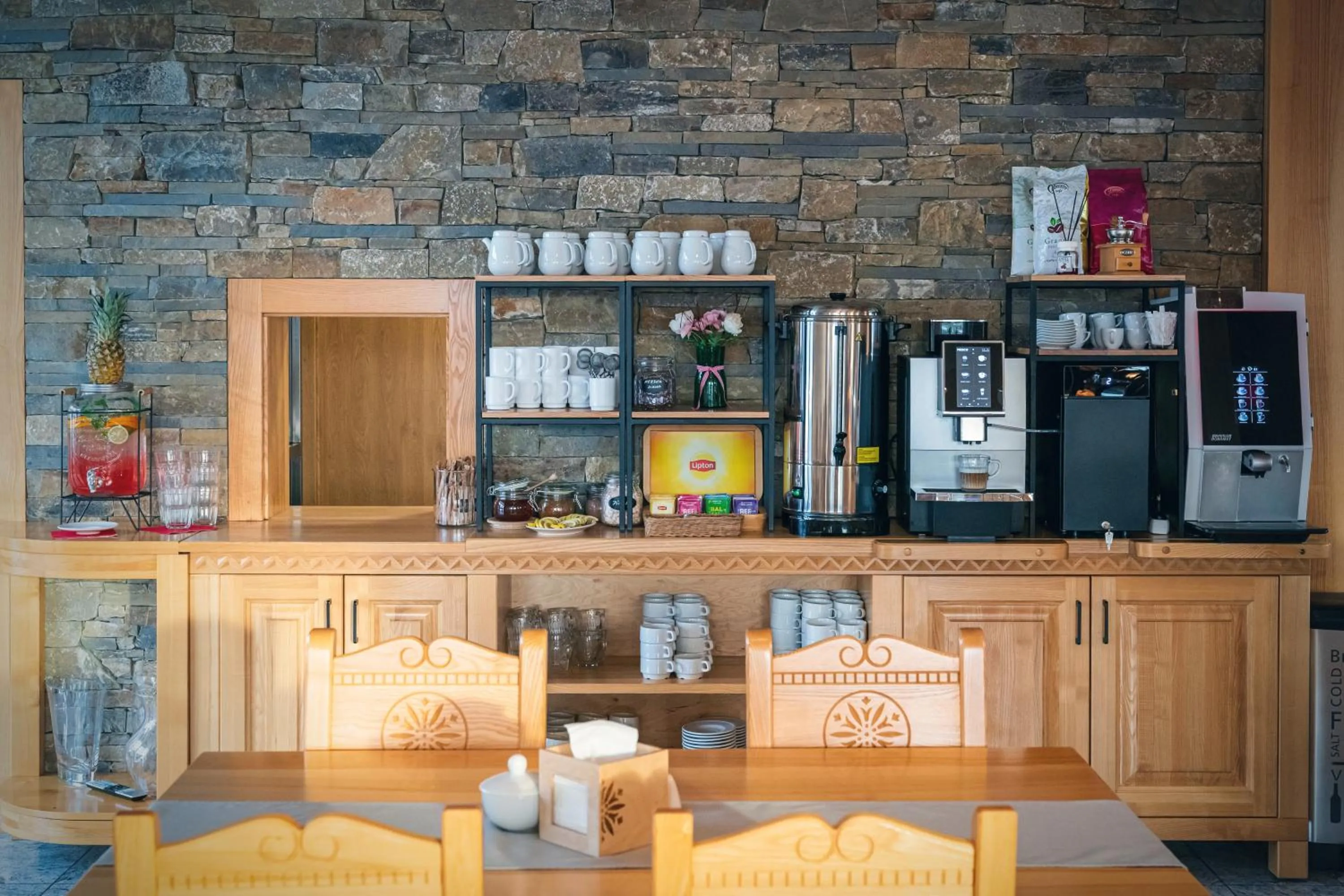 Restaurant/places to eat in Malinowy Potok