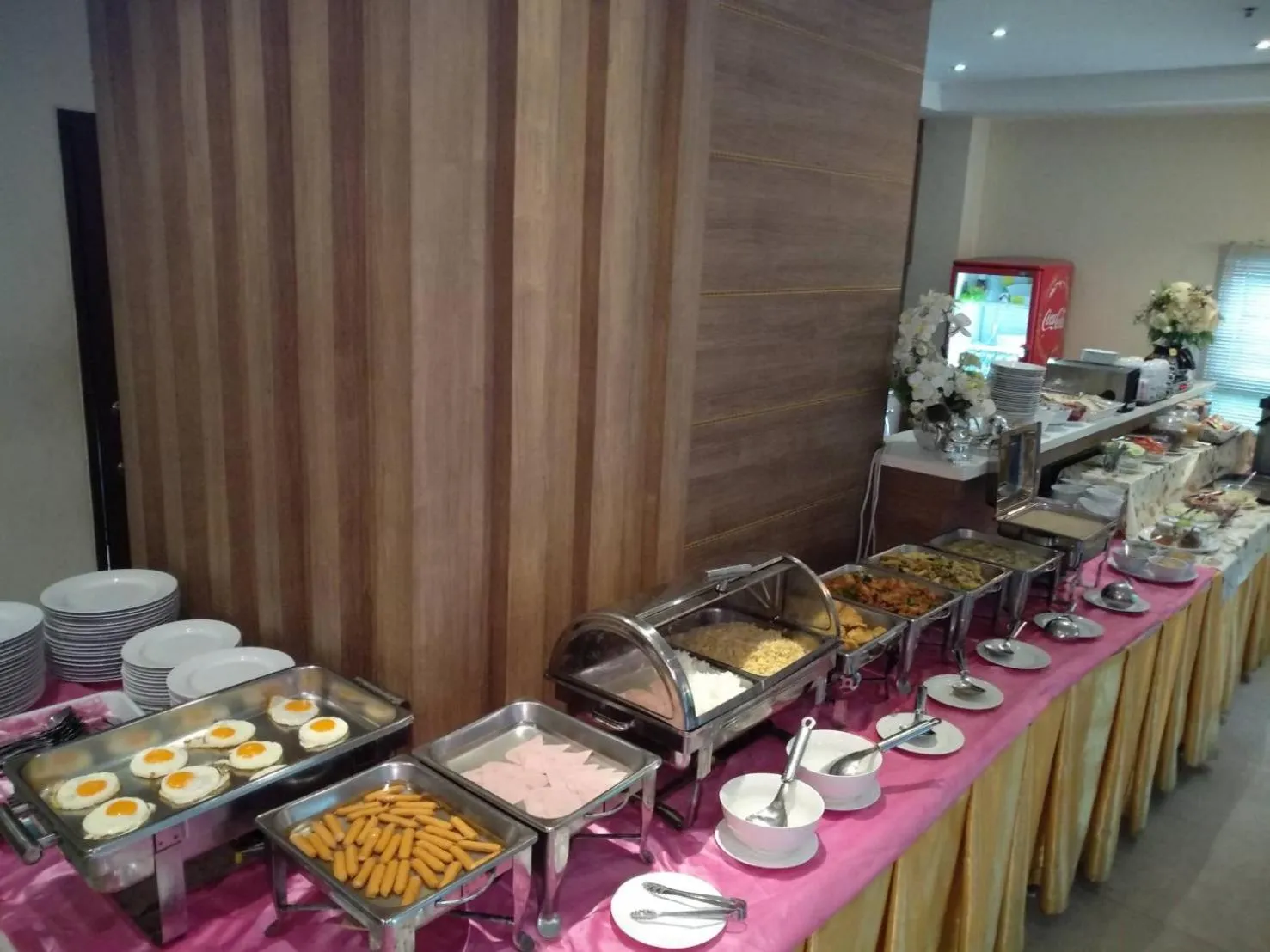 Dining area in Kitlada Hotel Udonthani