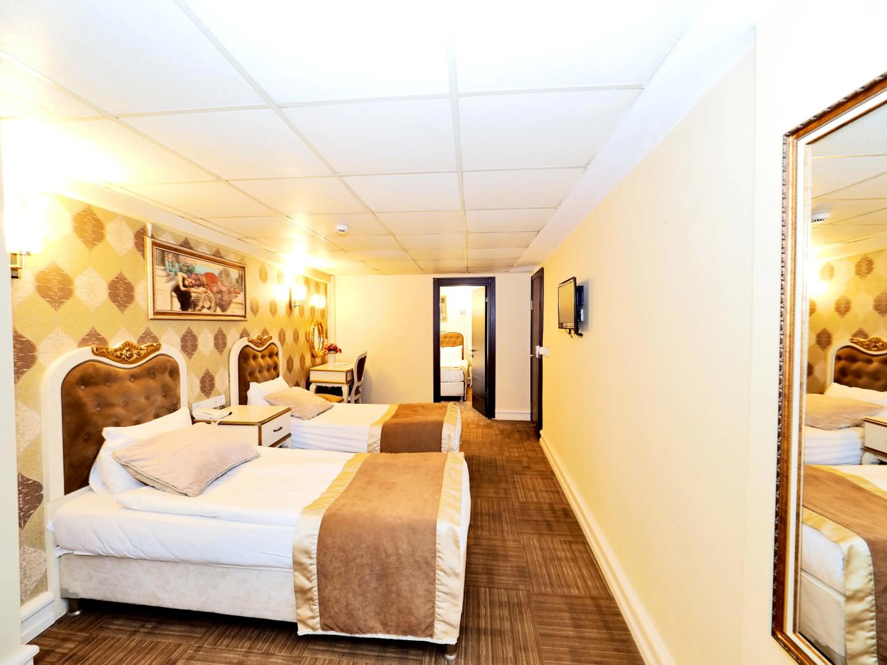 Photo of the whole room, Bed in Elysion Hotel