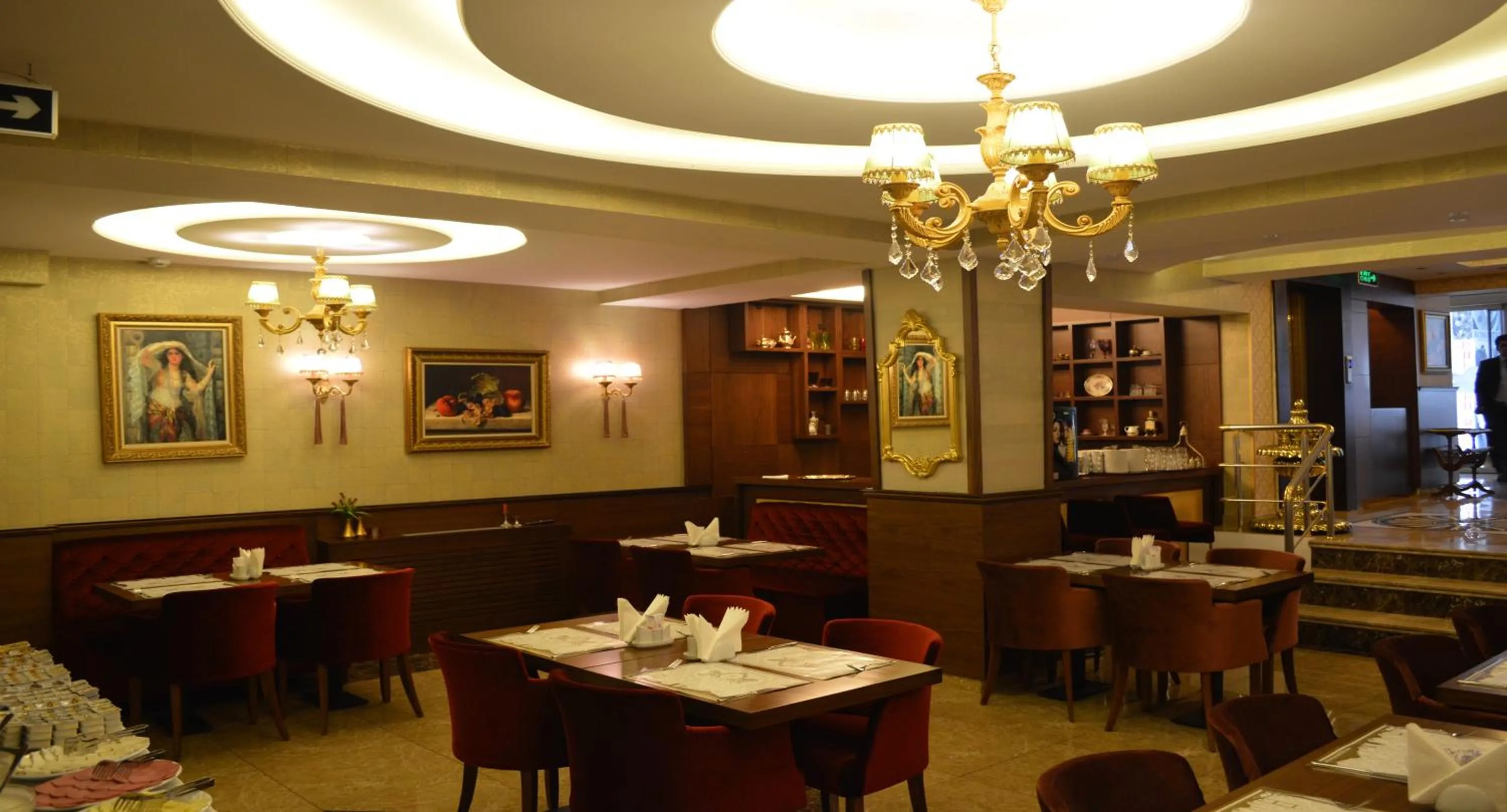 Restaurant/places to eat in Elysion Hotel