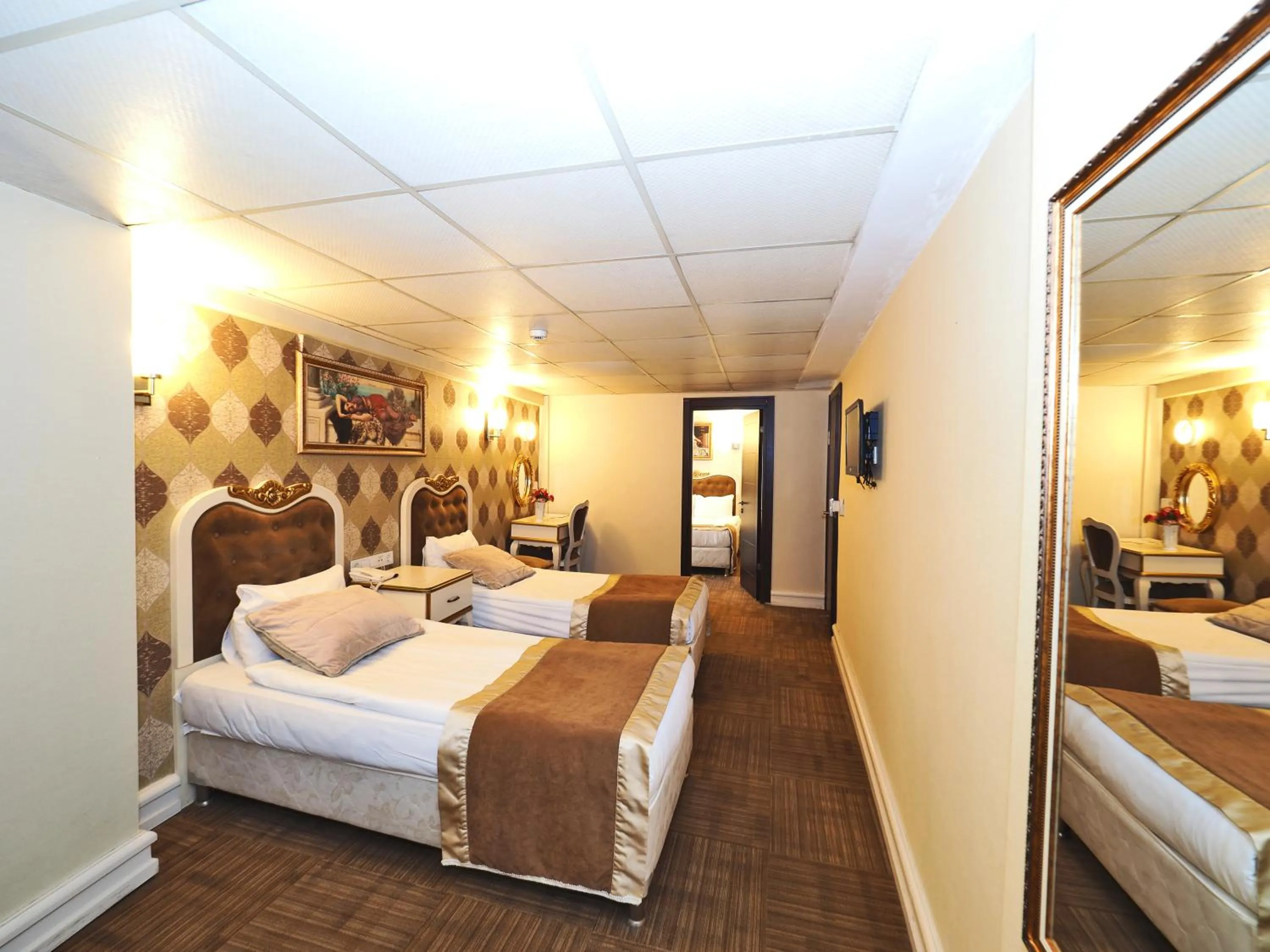 Photo of the whole room, Bed in Elysion Hotel