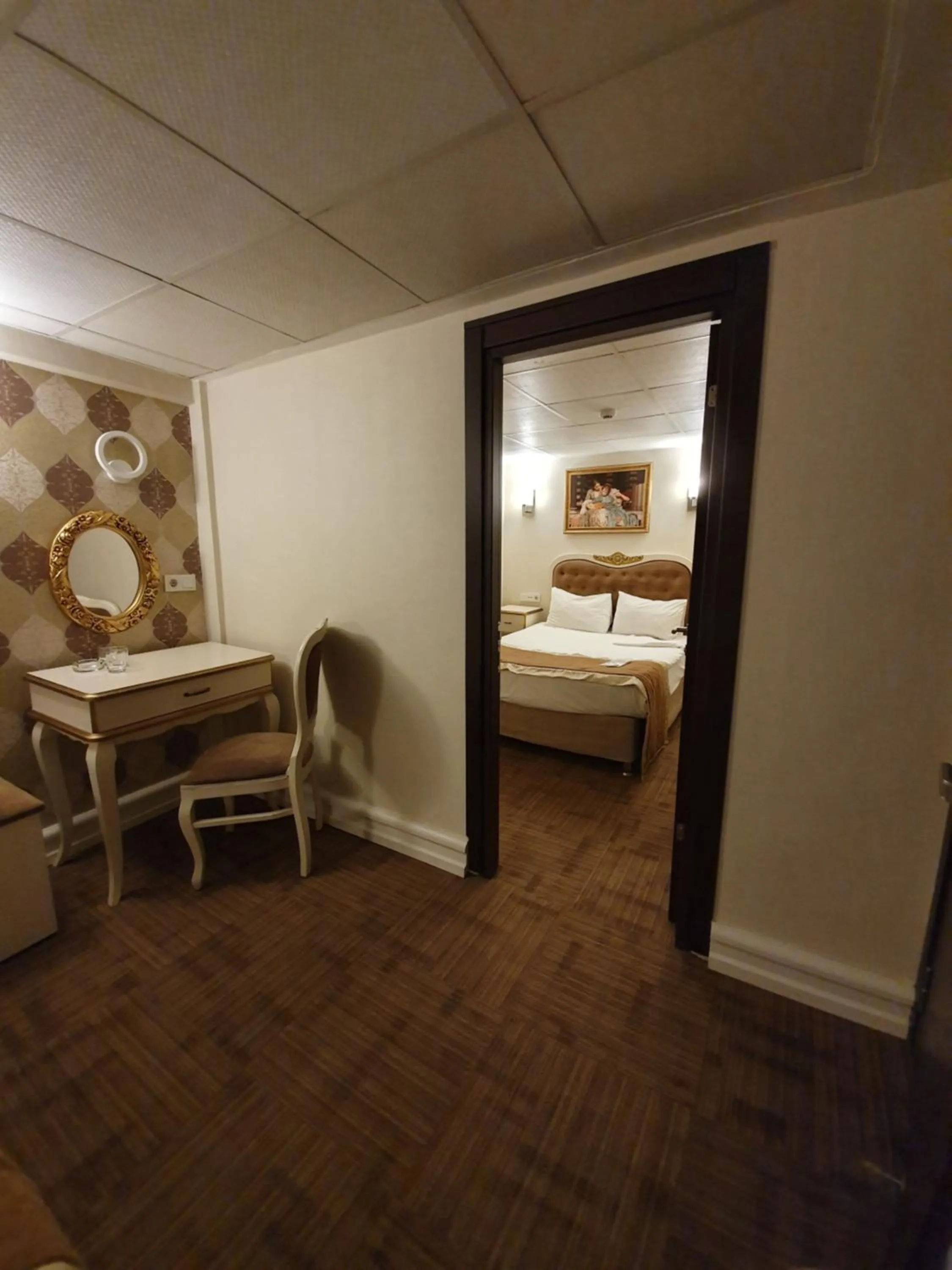 Bedroom, Bed in Elysion Hotel