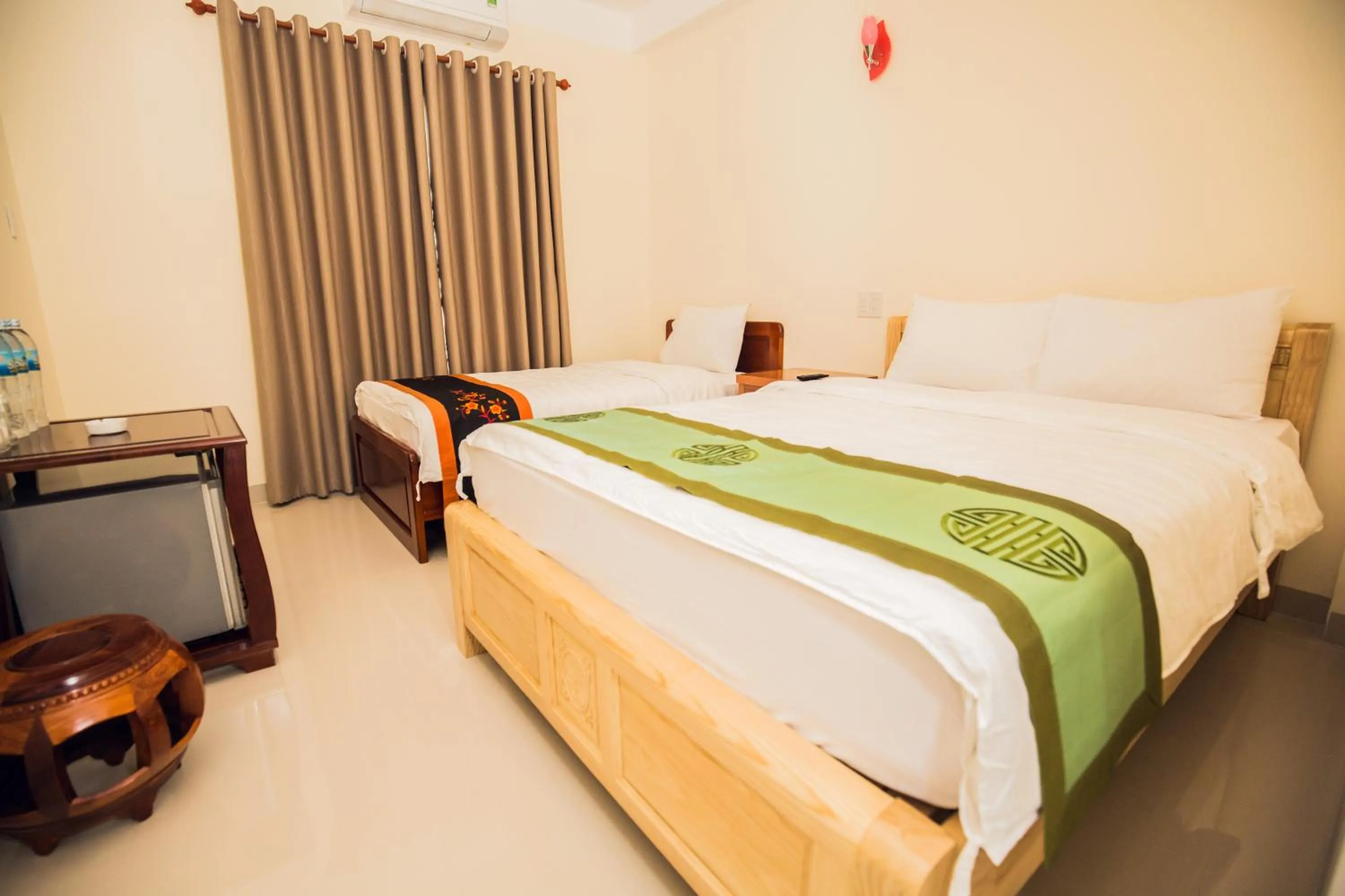 Photo of the whole room, Bed in Binh An hotel