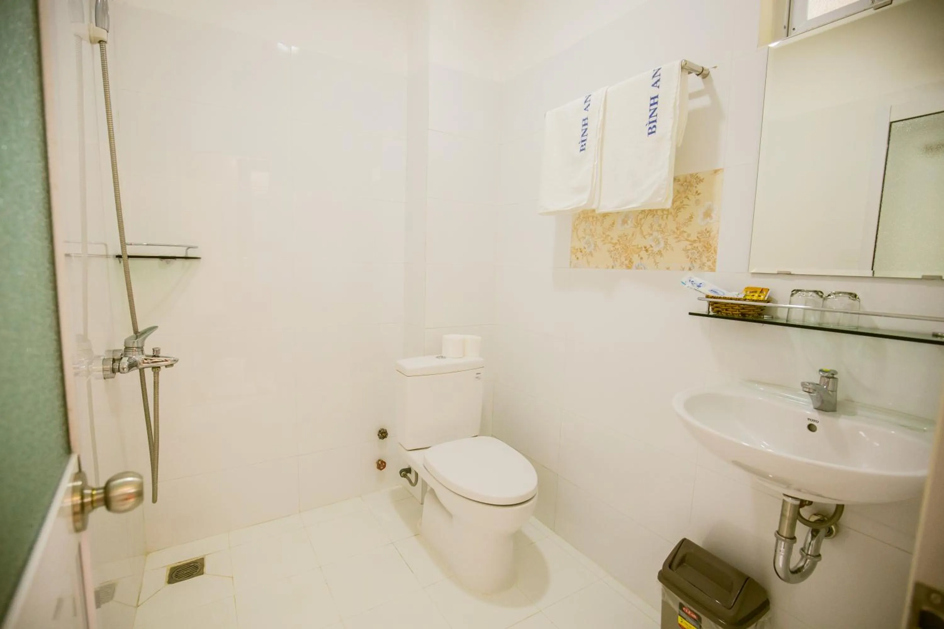 Toilet in Binh An hotel