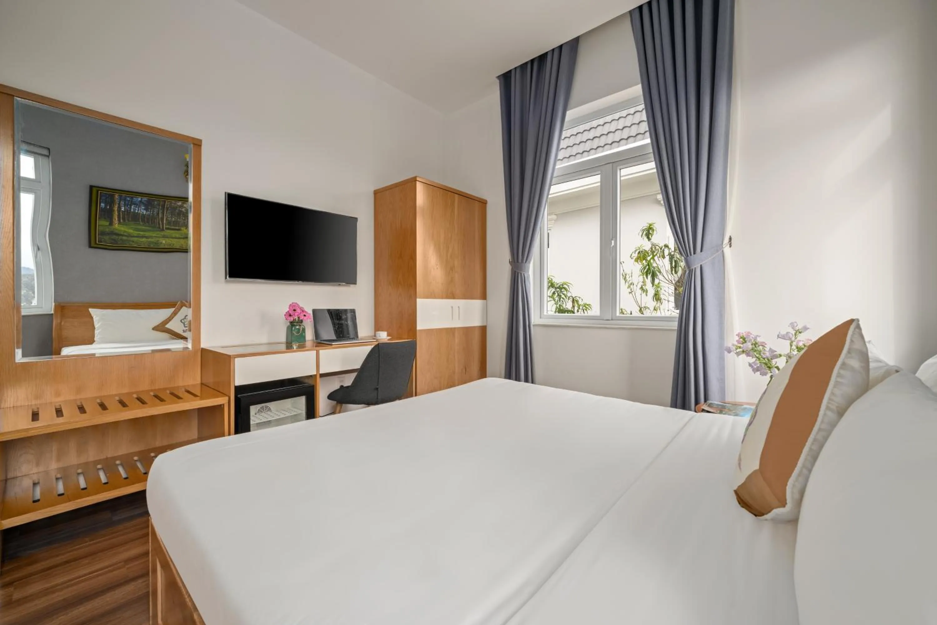 Photo of the whole room, Bed in Myrtle Boutique Hotel