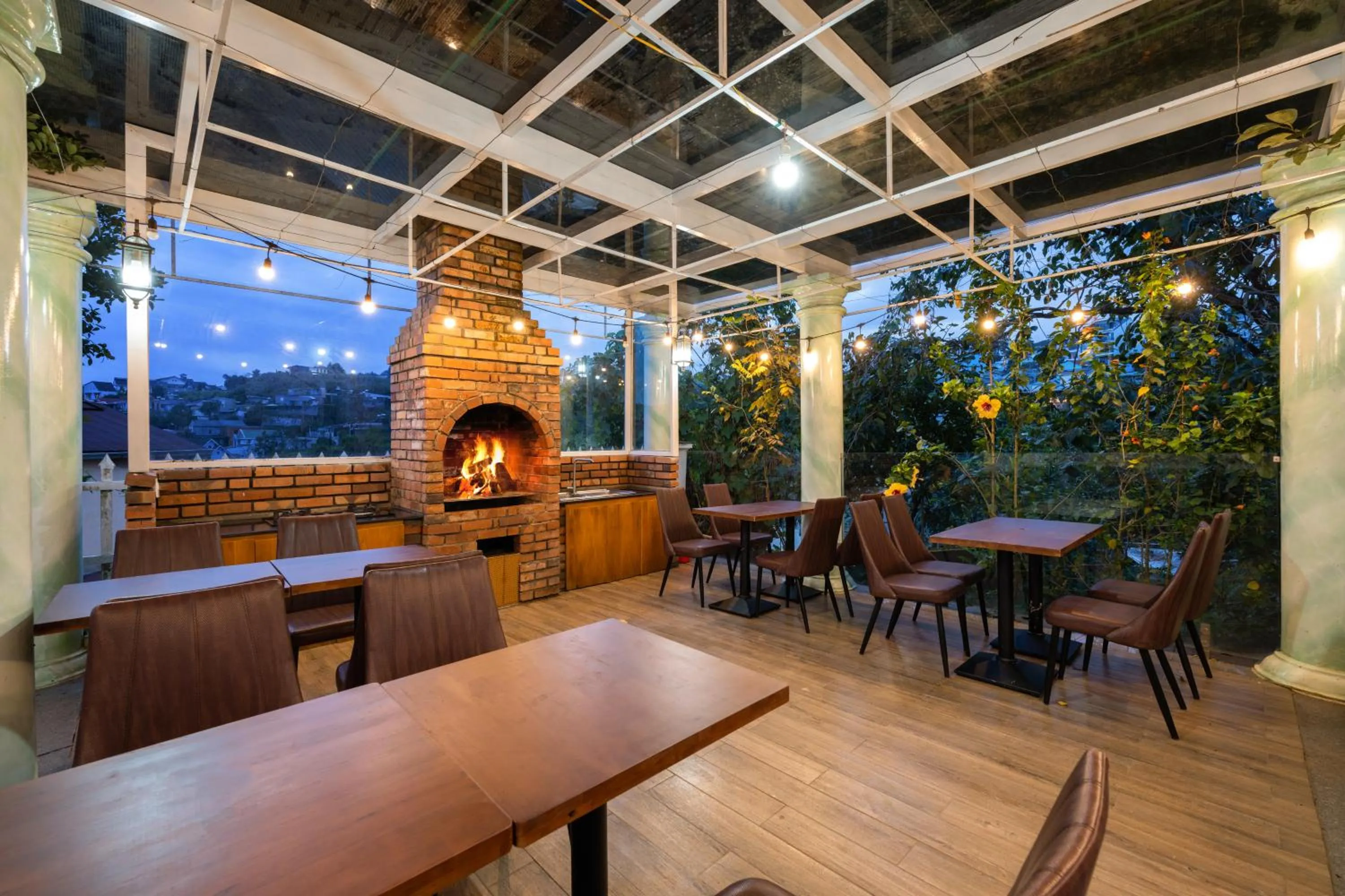 Restaurant/places to eat in Myrtle Boutique Hotel