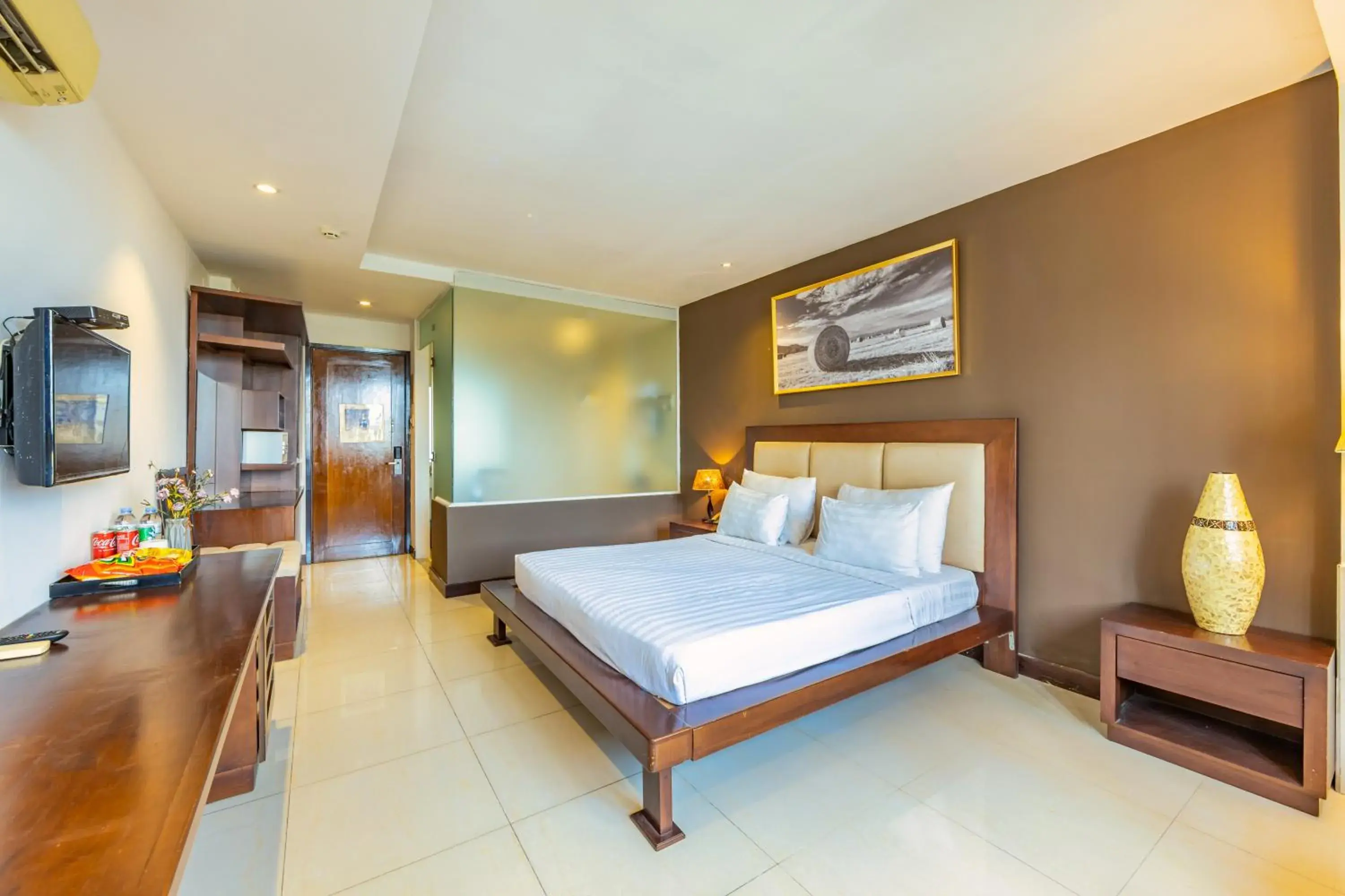 Junior Suite in The Noble Swan Central Dong Du Hotel Junior Suite in The Noble Swan Central Dong Du Hotel