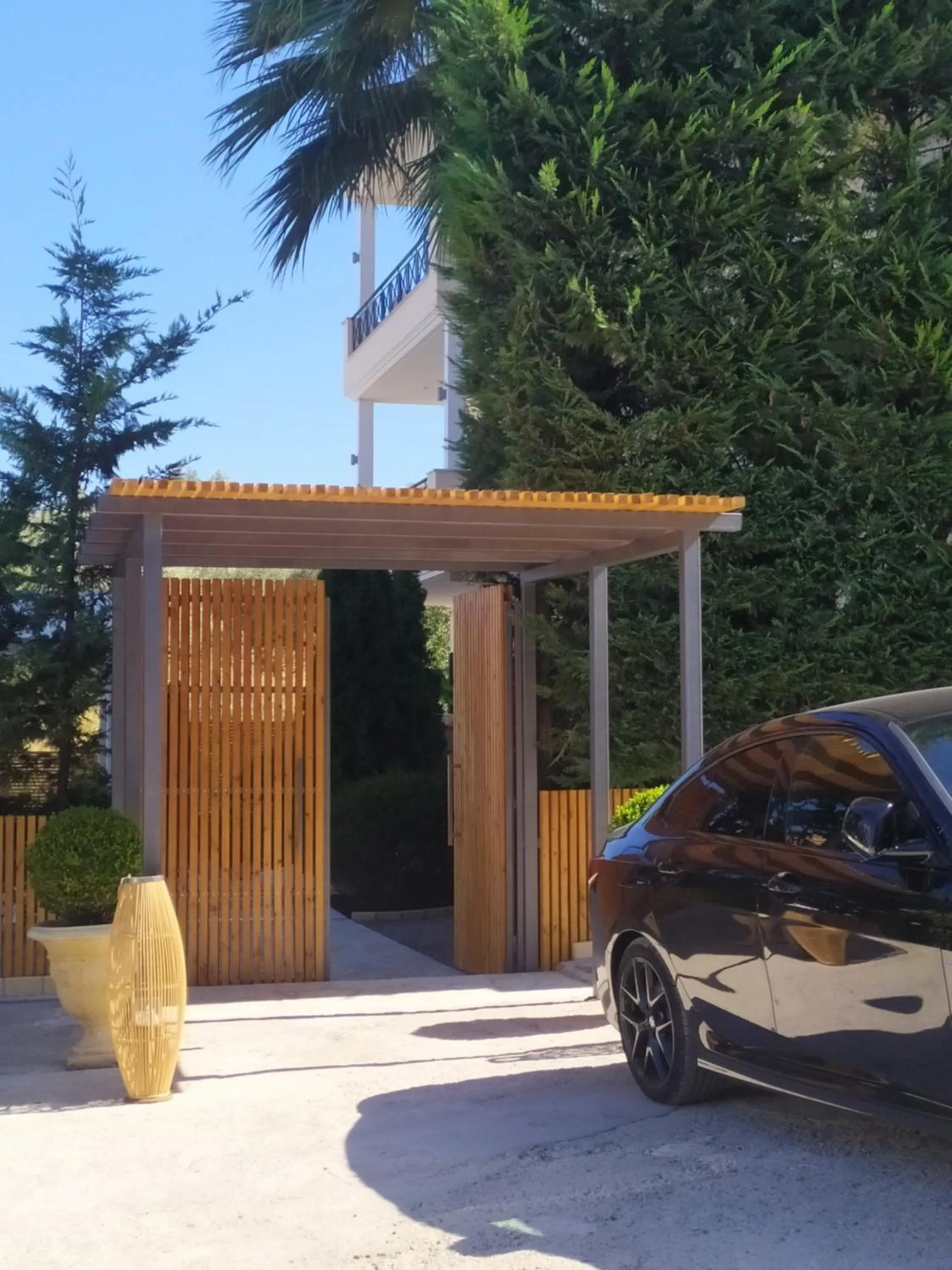 Katsenos studios