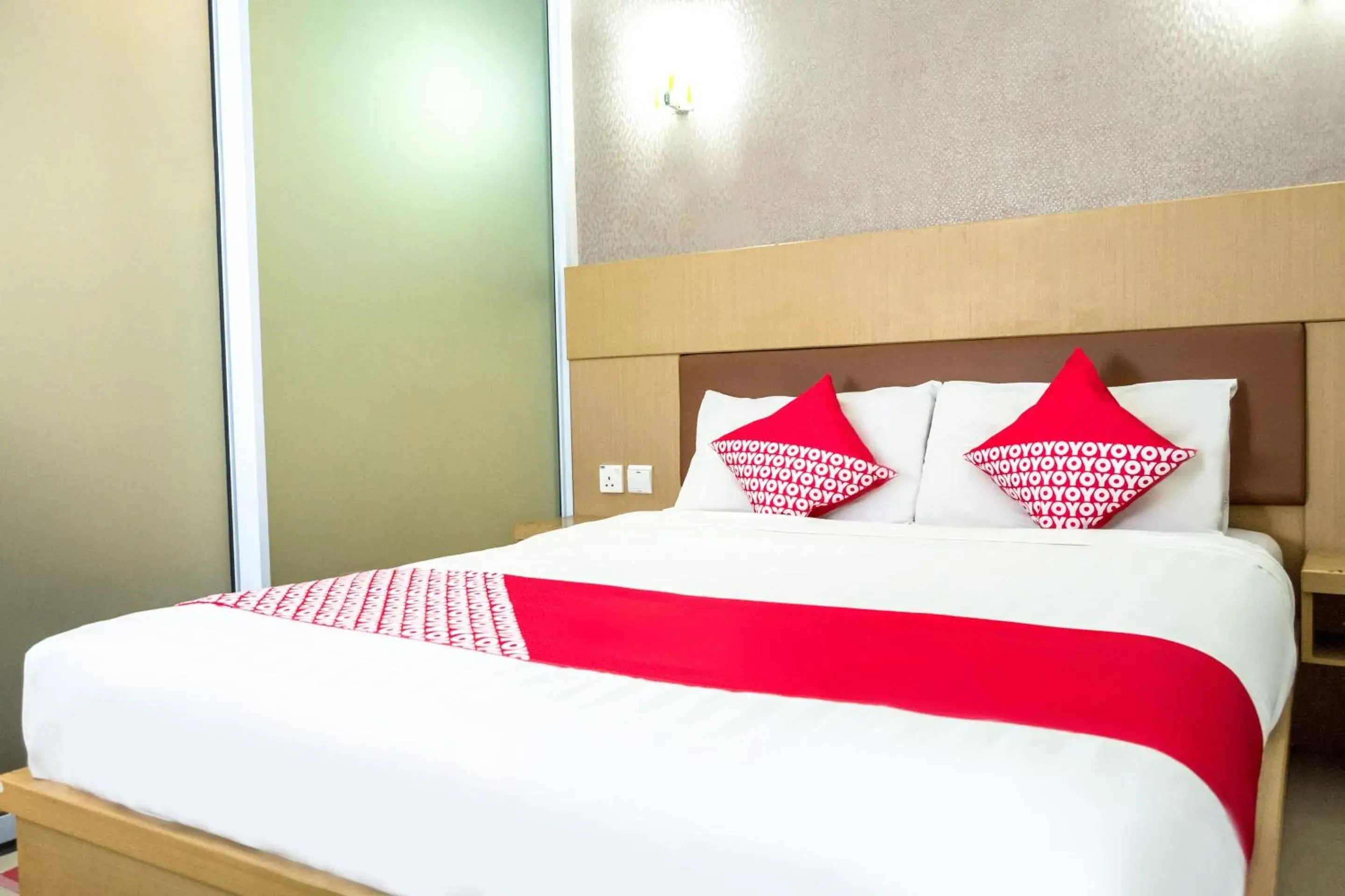 Bedroom, Bed in Capital O 664 Romance Hotel Bedroom, Bed in Capital O 664 Romance Hotel