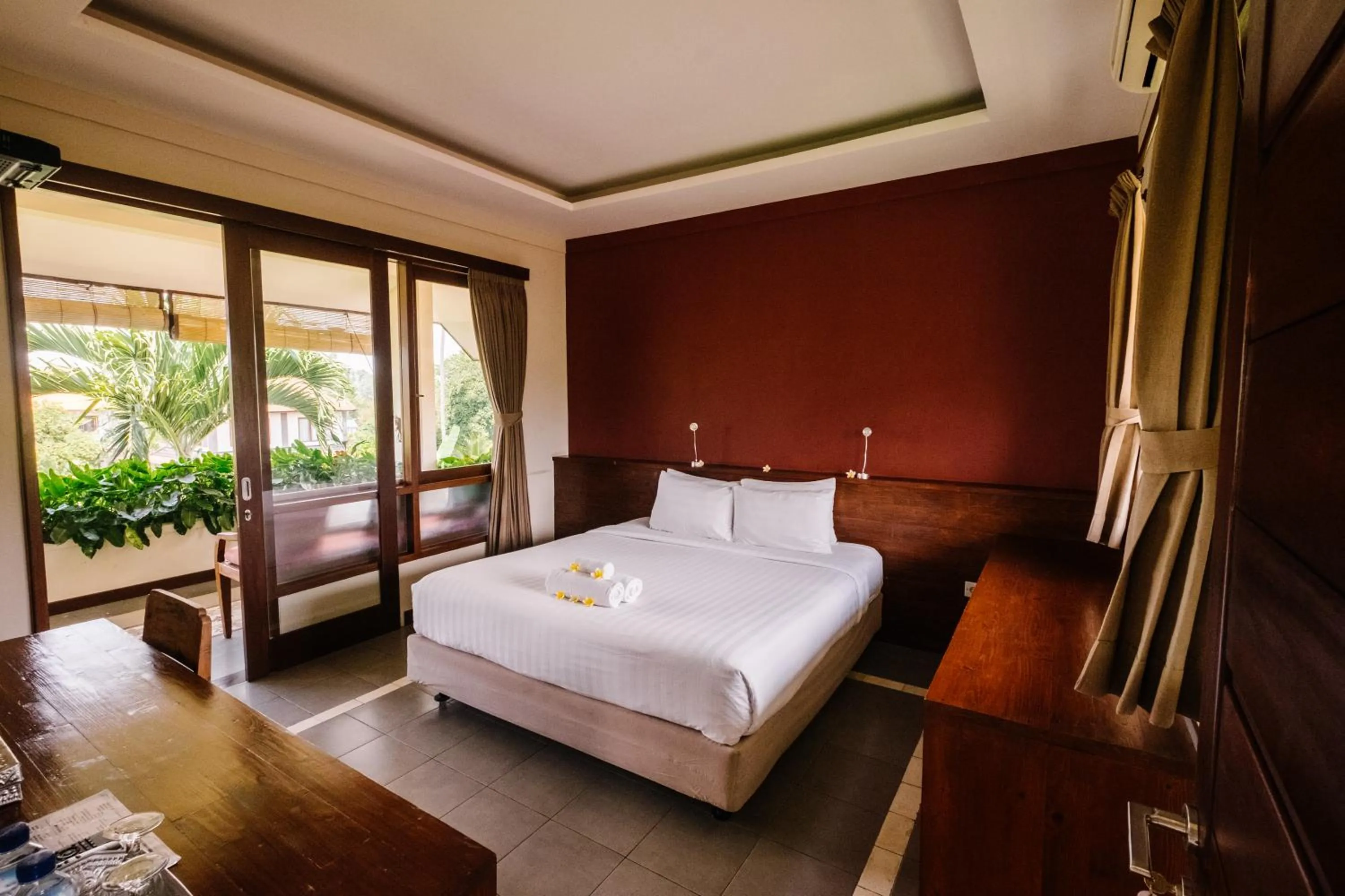 Bedroom, Bed in Rumah Taman