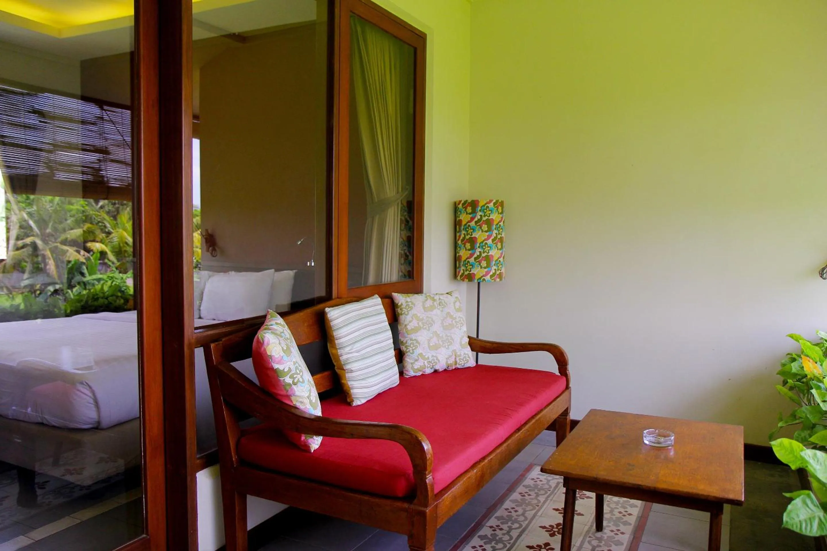 Balcony/Terrace, Bed in Rumah Taman