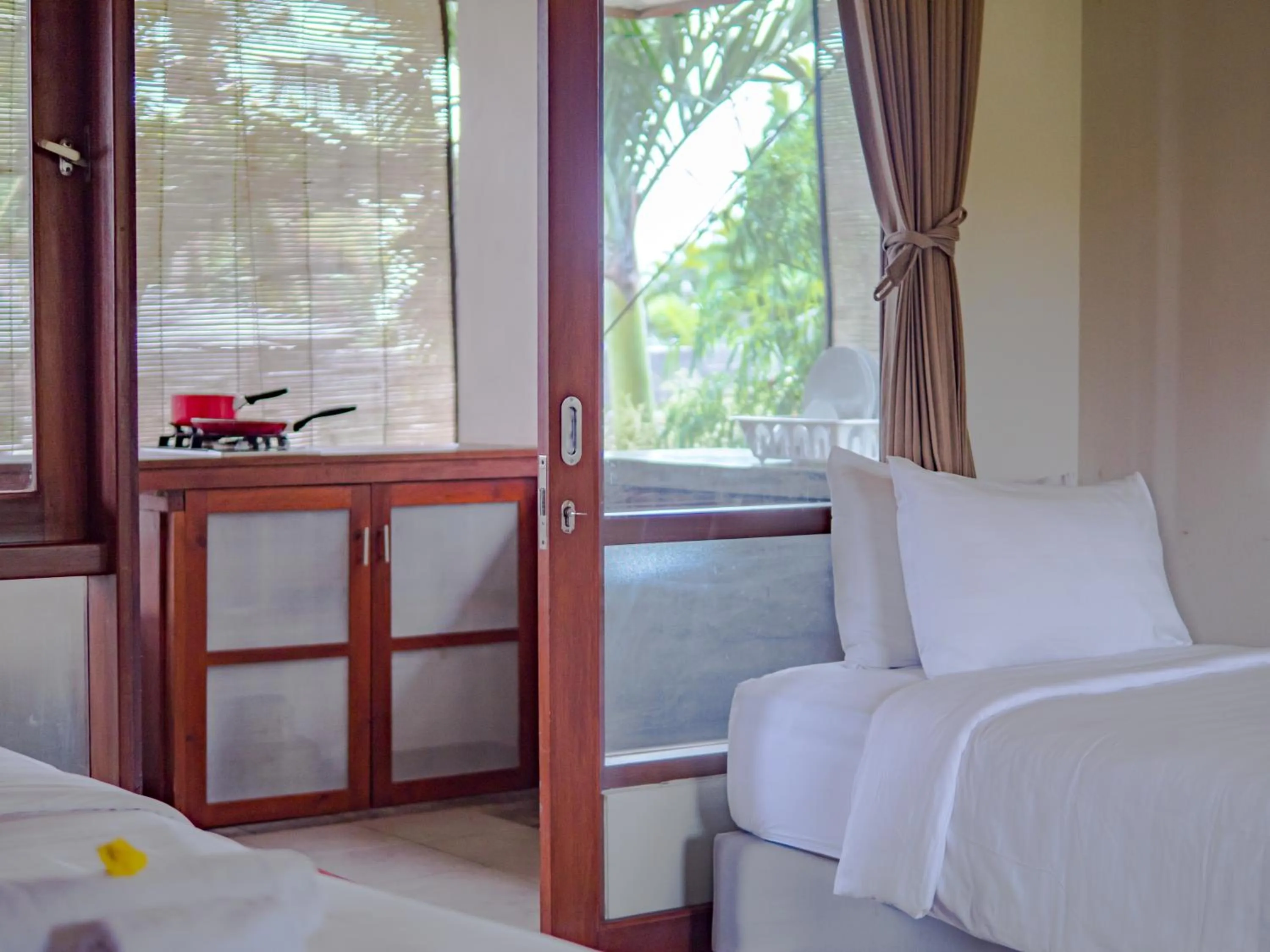 Bedroom, Bed in Rumah Taman