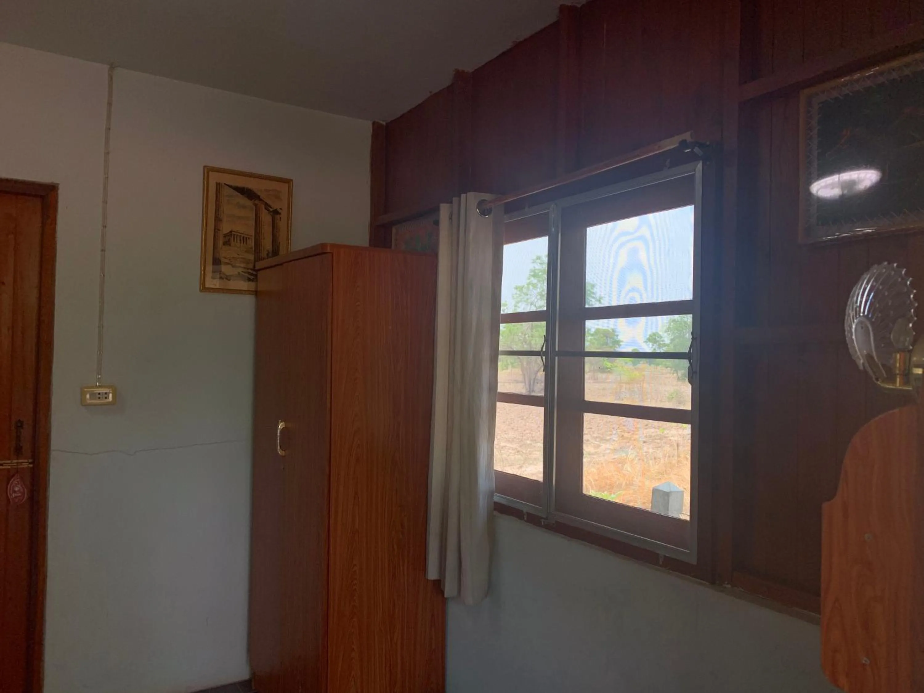wardrobe in Mountain View Guesthouse
