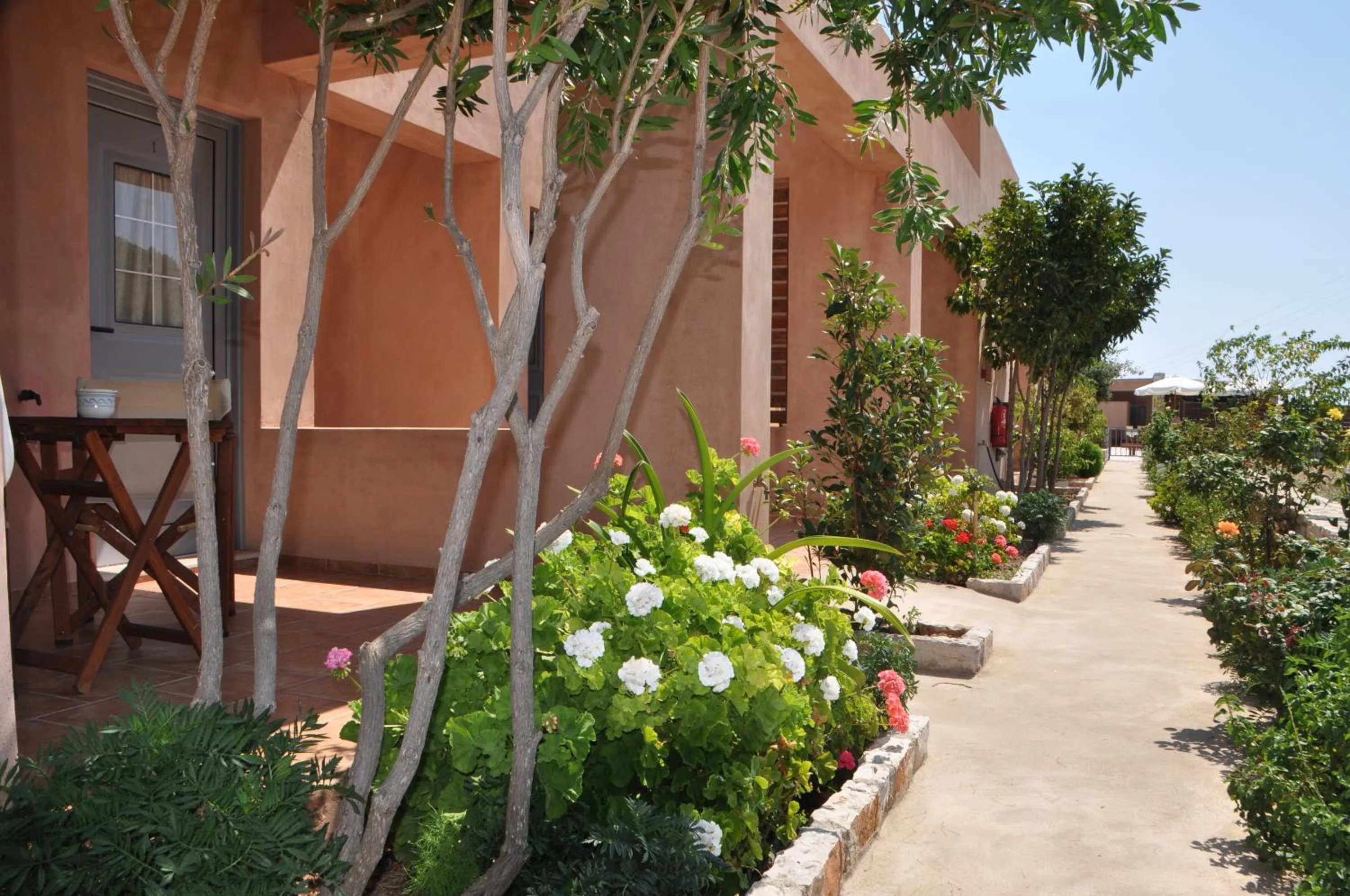 Facade/entrance in Petradi