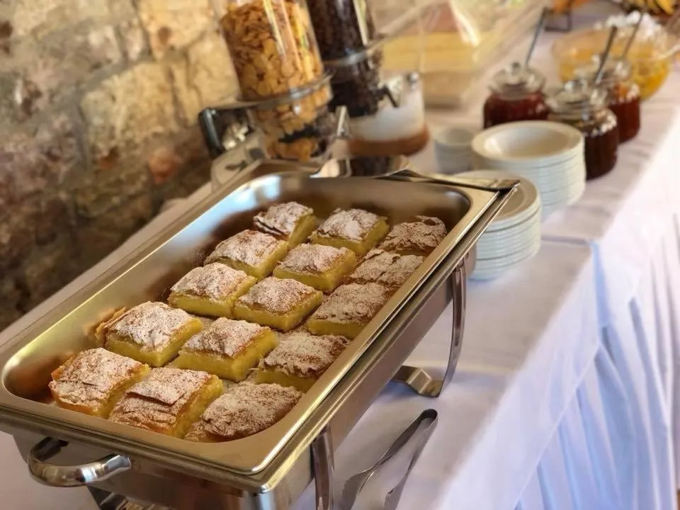 Buffet breakfast in Petradi