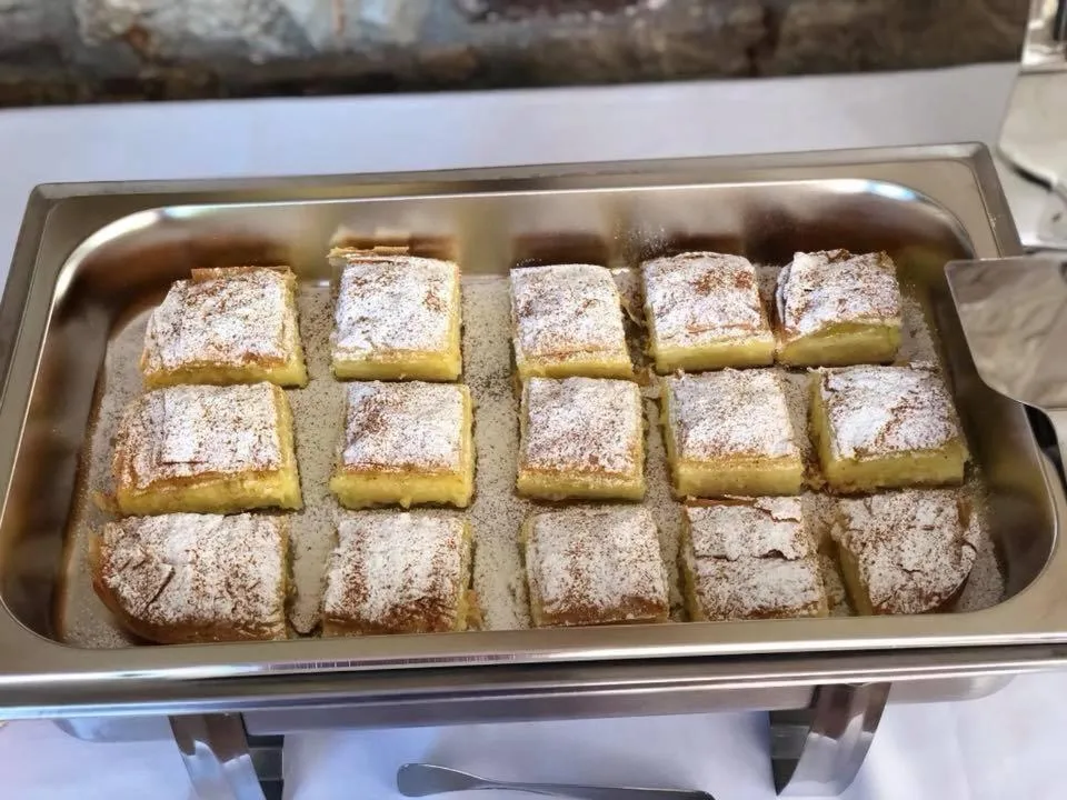 Buffet breakfast in Petradi