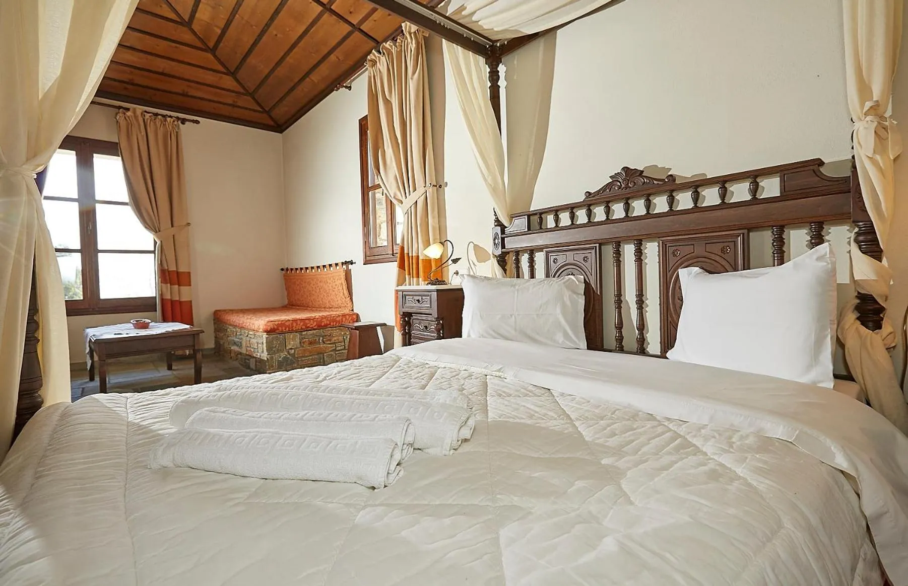 Bed in Hotel Atrapos