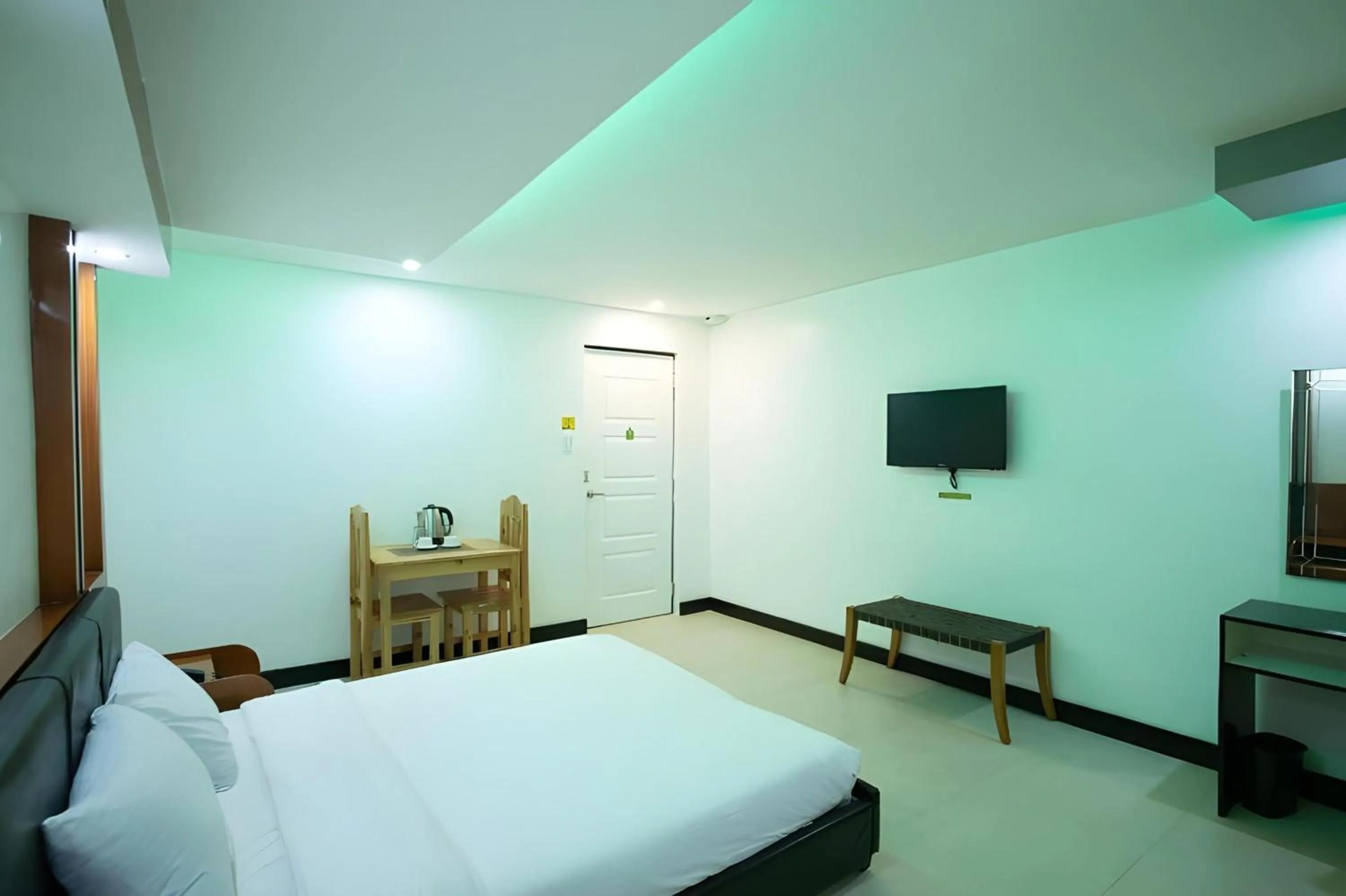 Photo of the whole room in OYO 195 Ranchotel - Biñan