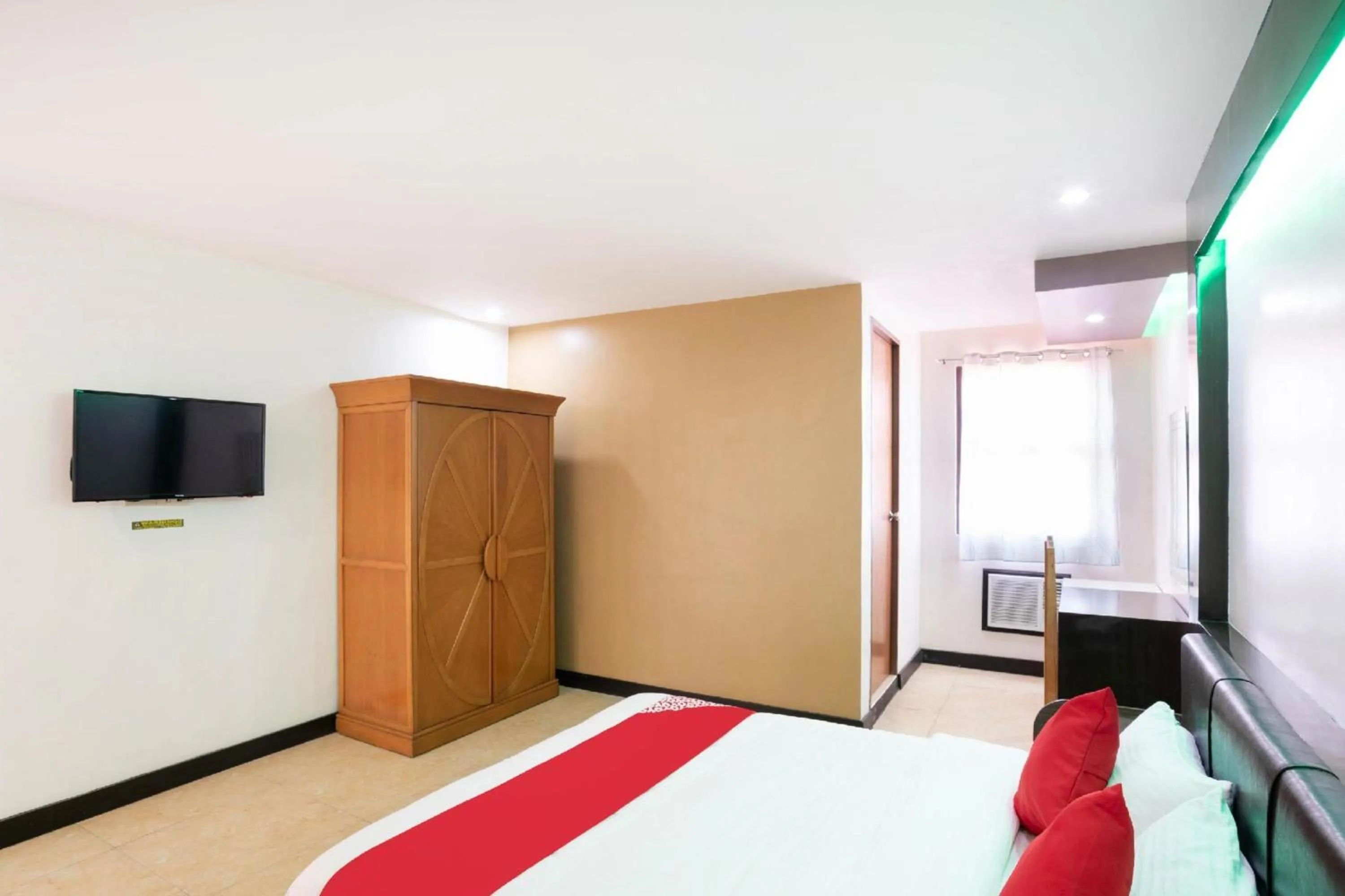 Bedroom in OYO 195 Ranchotel - Biñan