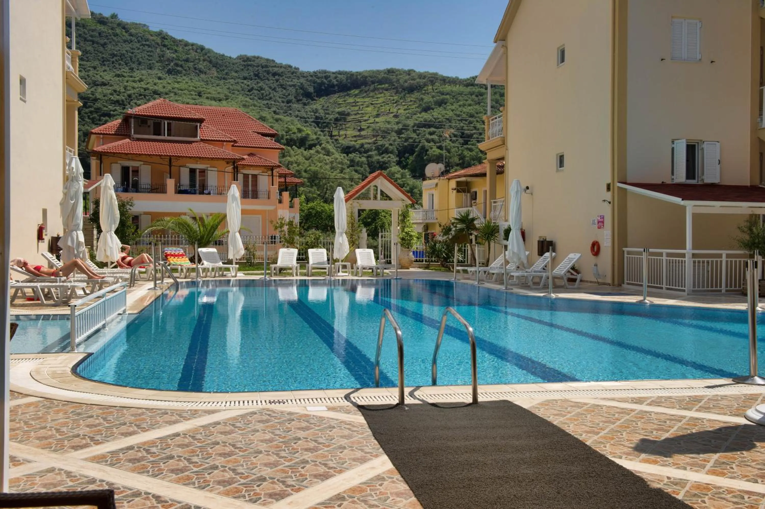 Elena Hotel