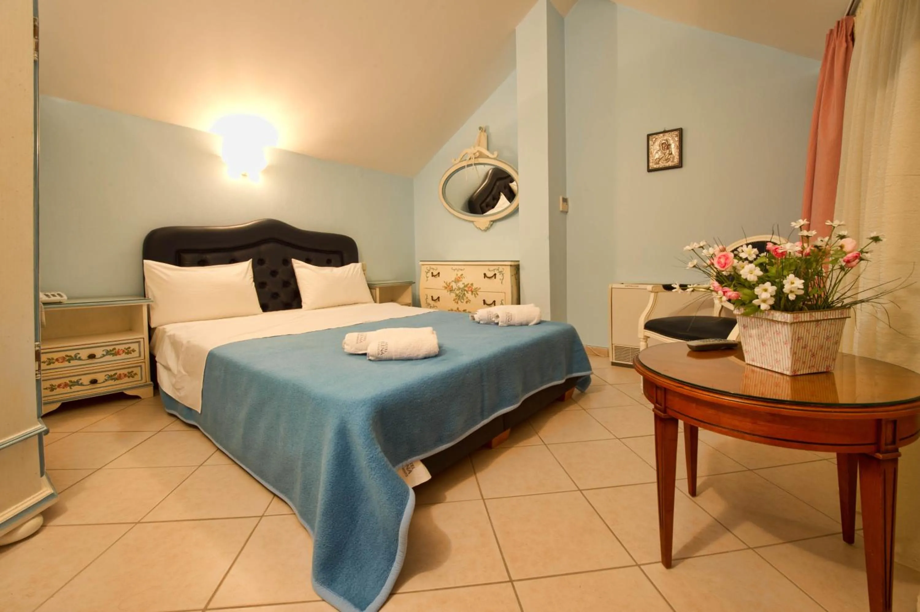 Bed in Elena Hotel