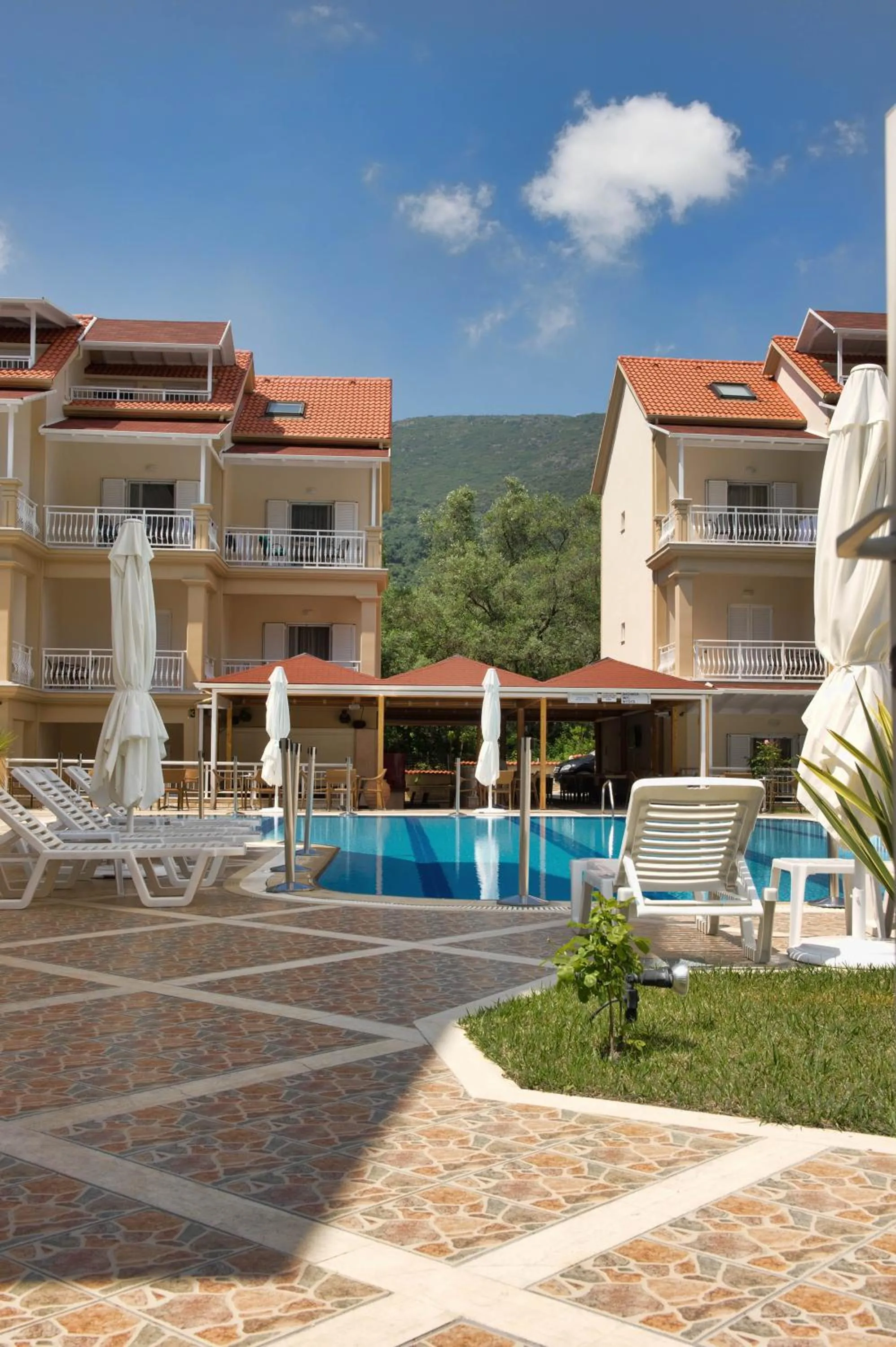 Elena Hotel