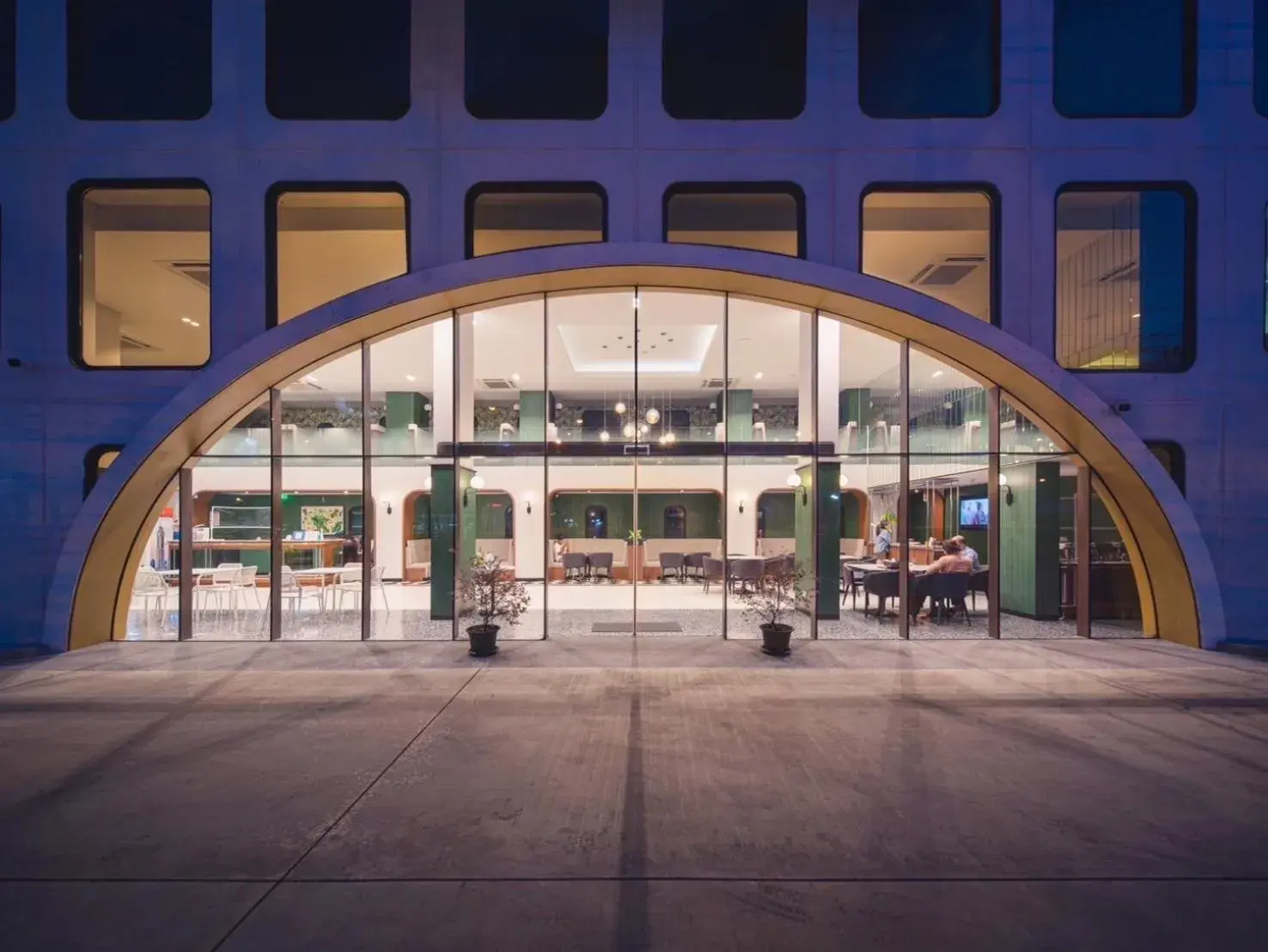 Facade/entrance in Justice Hotel Facade/entrance in Justice Hotel