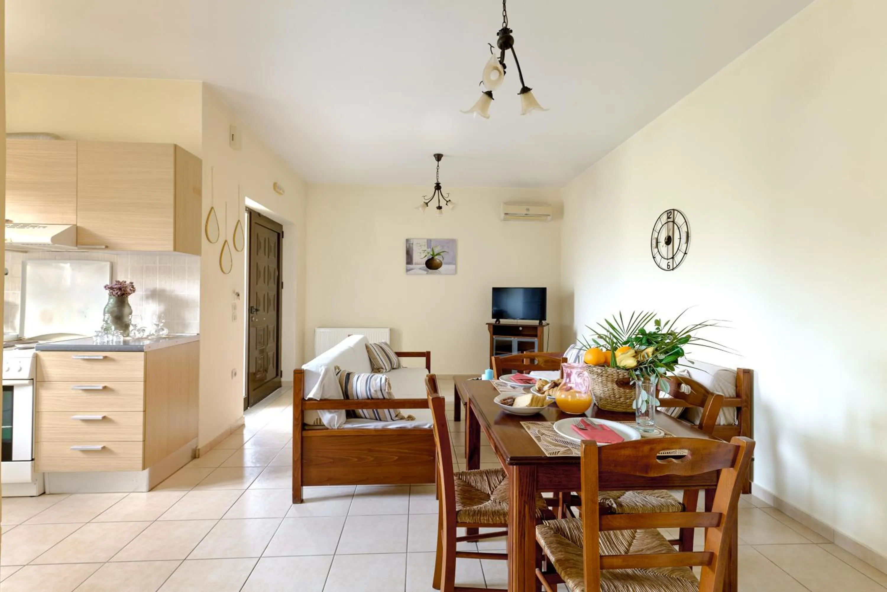Kitchen or kitchenette in Villa Gereoudis SeaView Apartments-Pool & Bar