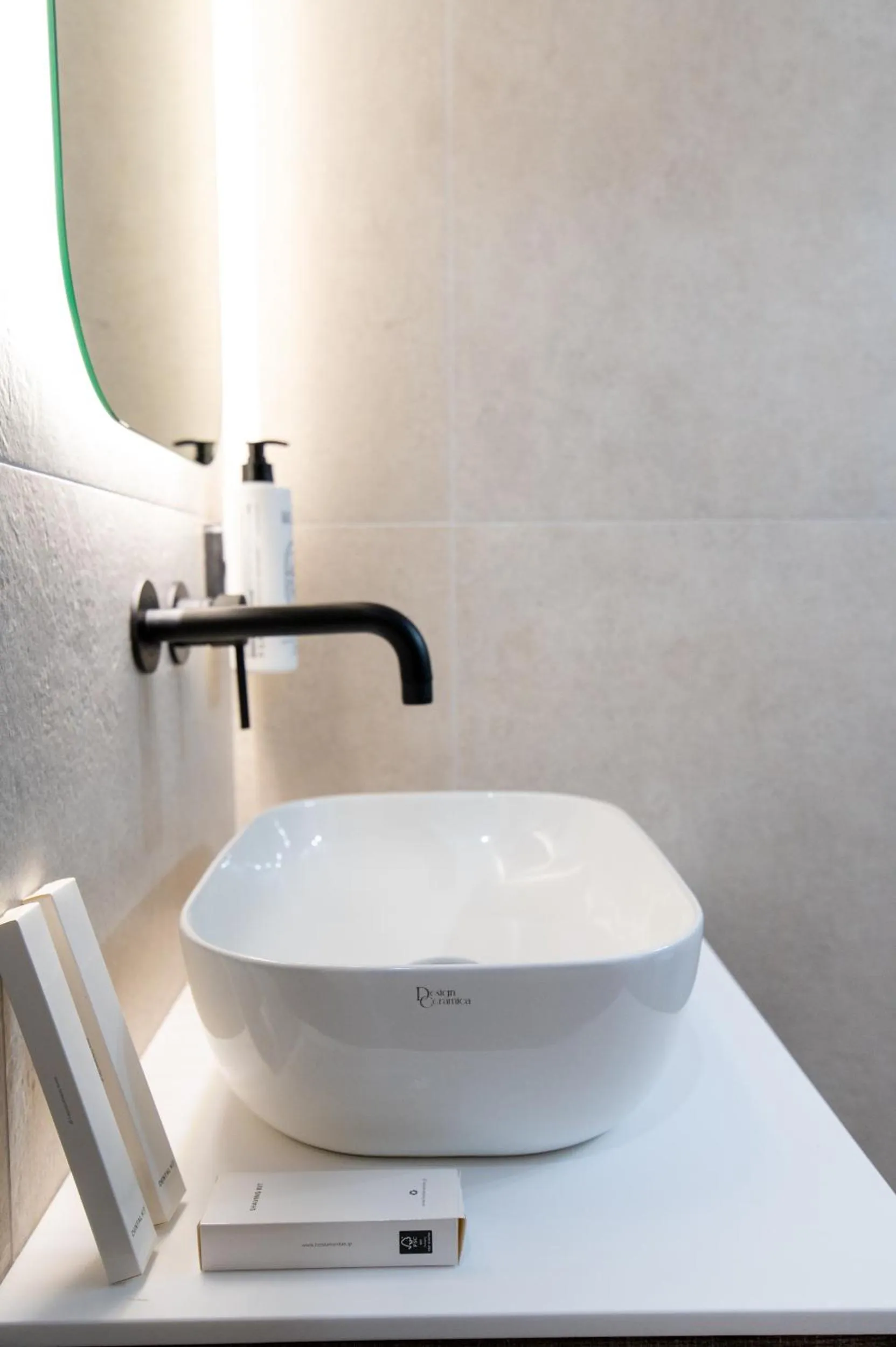 Bathroom in Villa Gereoudis SeaView Apartments-Pool & Bar