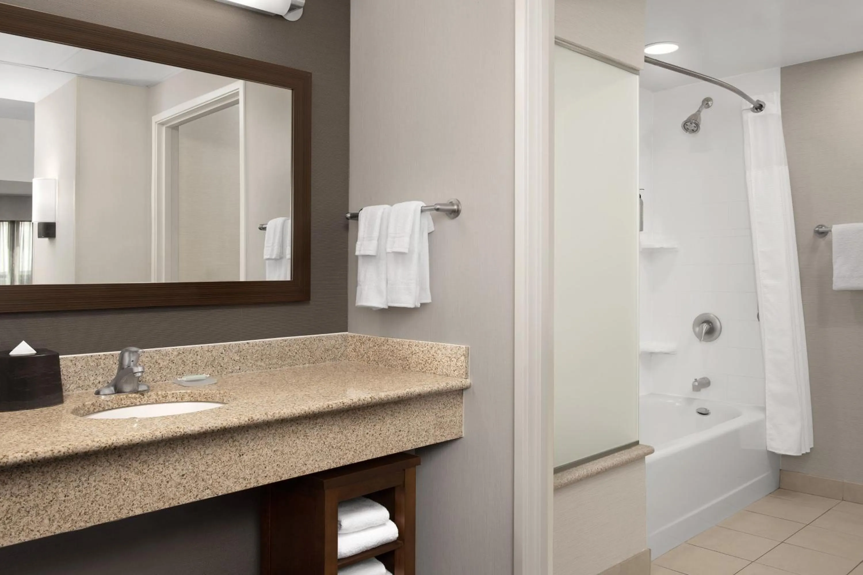 Bathroom in Courtyard Syracuse Downtown at Armory Square