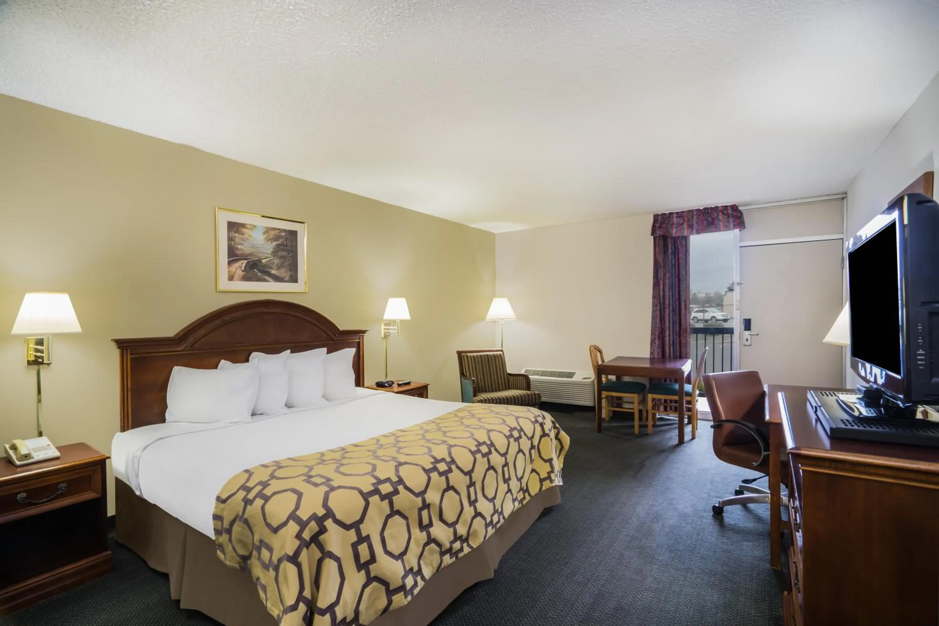 Photo of the whole room, Bed in Baymont by Wyndham Johnson City