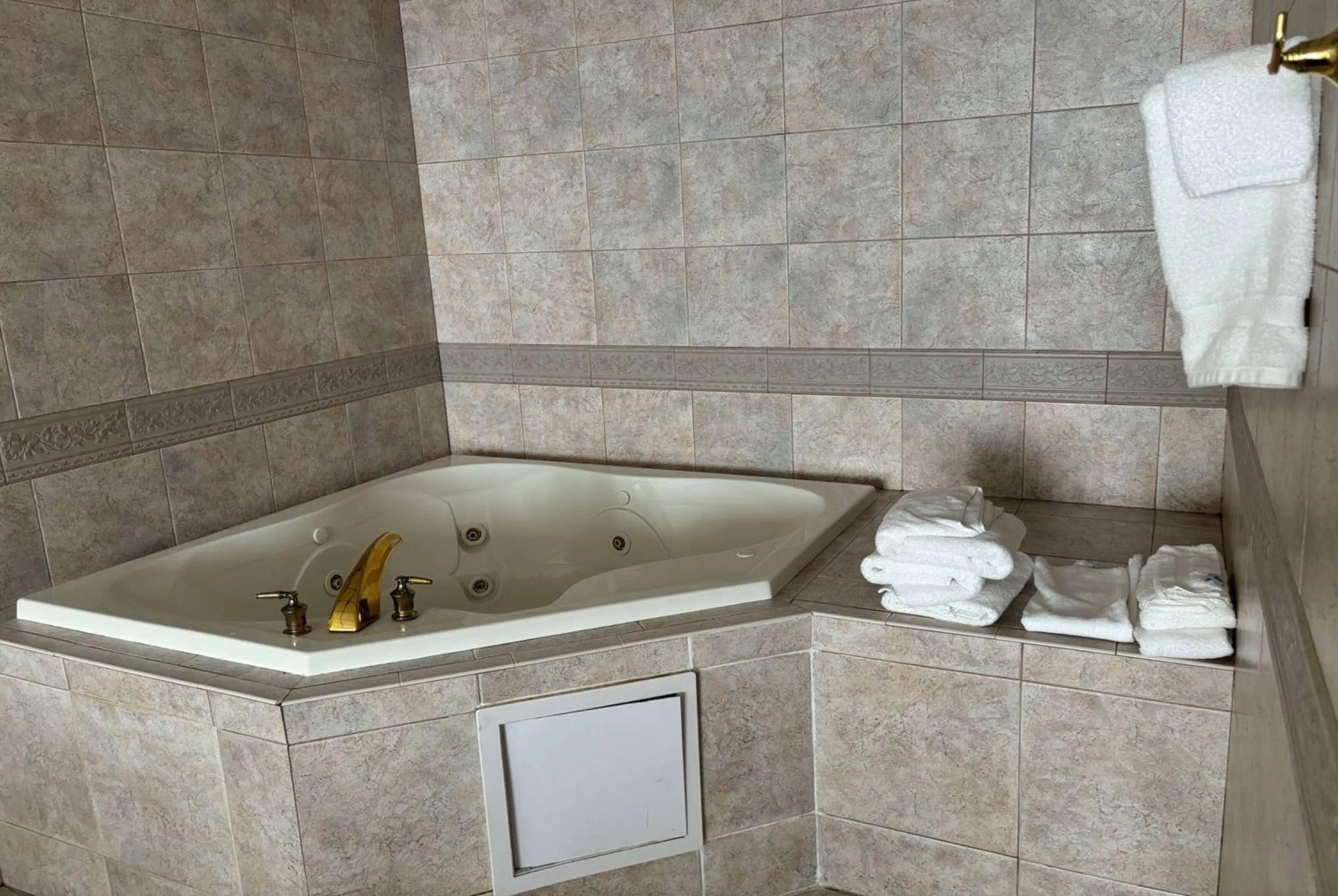 Photo of the whole room in Baymont by Wyndham Johnson City