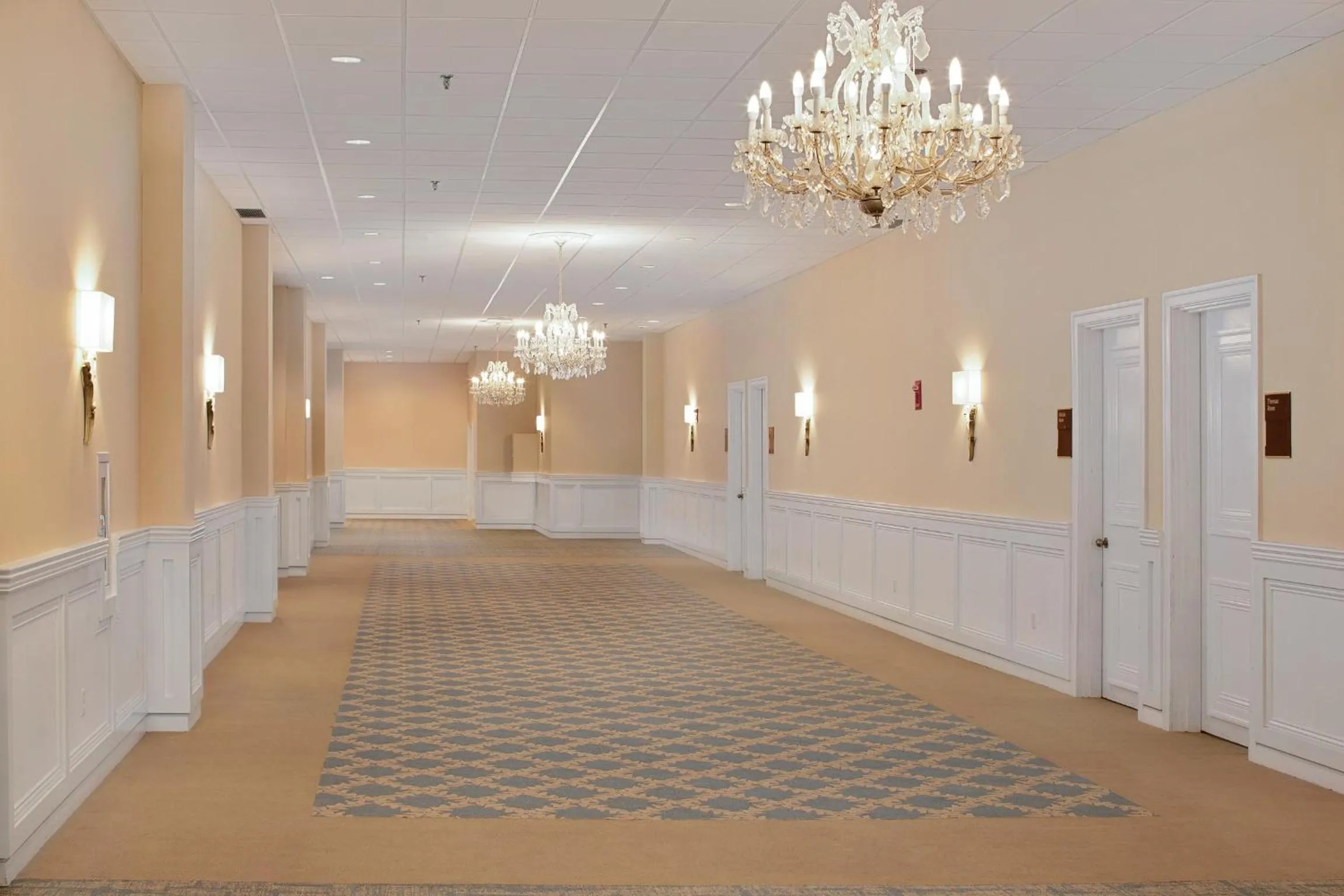 Decorative detail in Westford Regency Inn & Conference Center